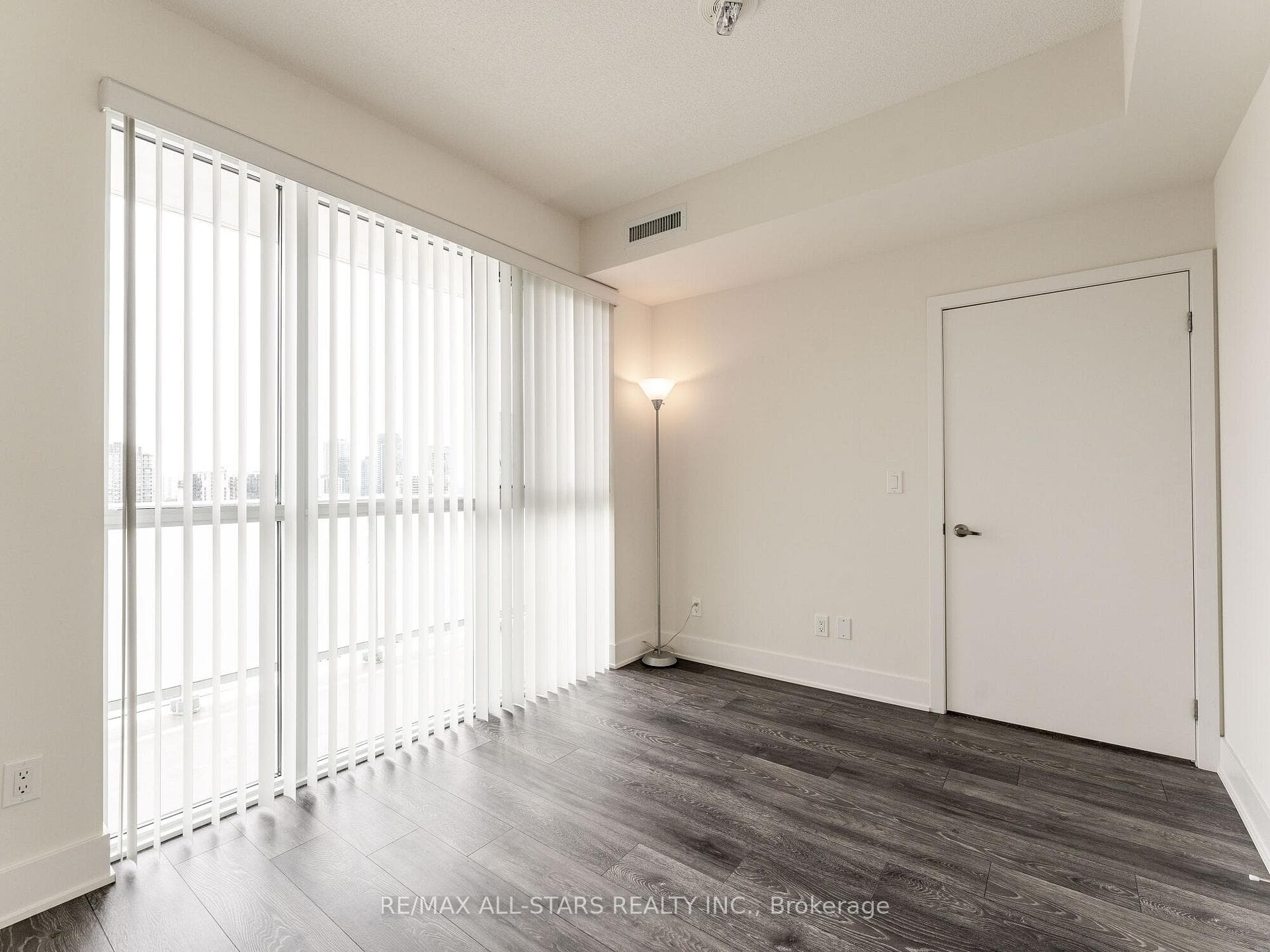 188 Fairview Mall Drive Unit 1512 photo 19