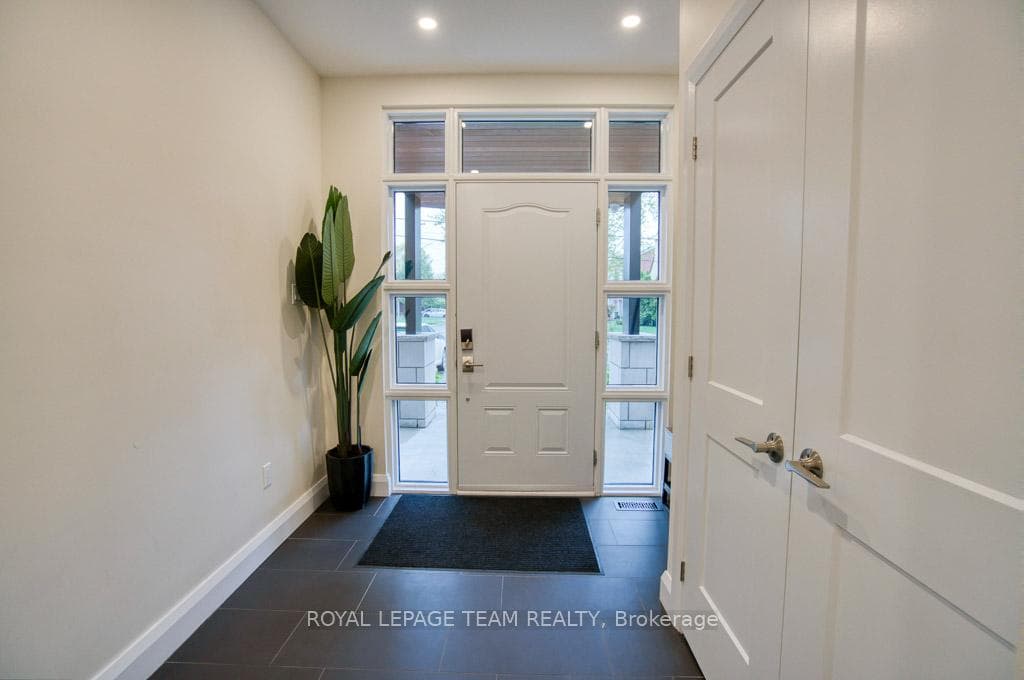 49 Aylen Avenue photo 3