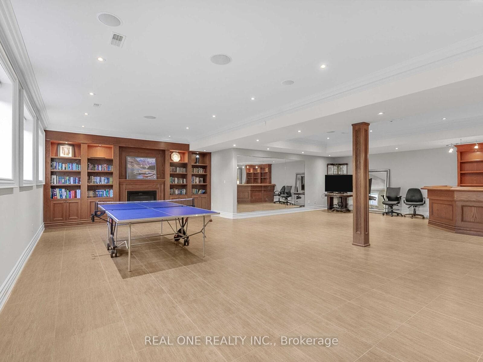 25 Dempsey Crescent photo 4
