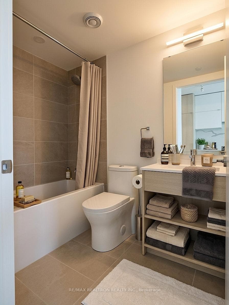 100 Queen Street Unit 2912 photo 23