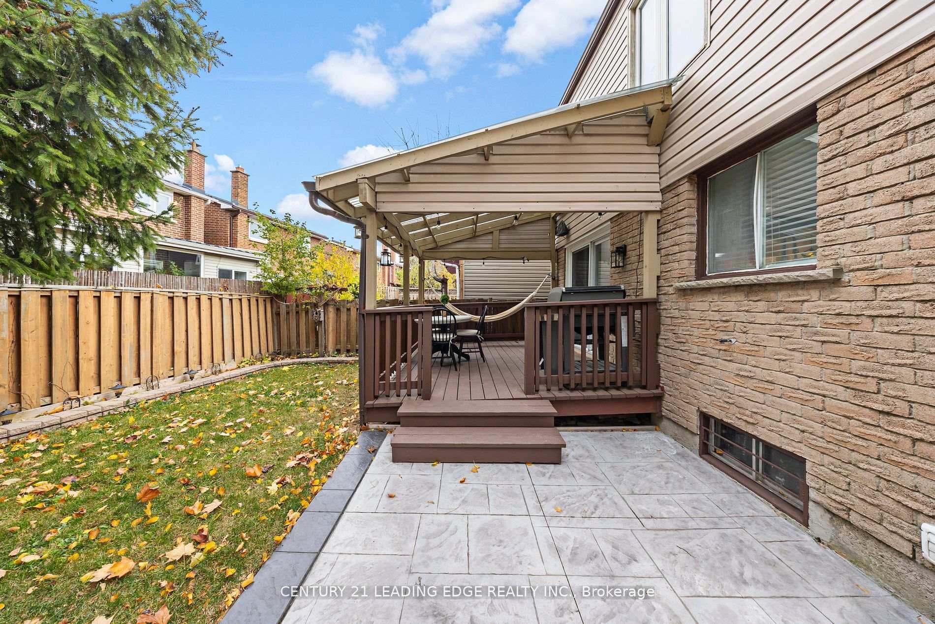 47 Peachtree Place photo 32