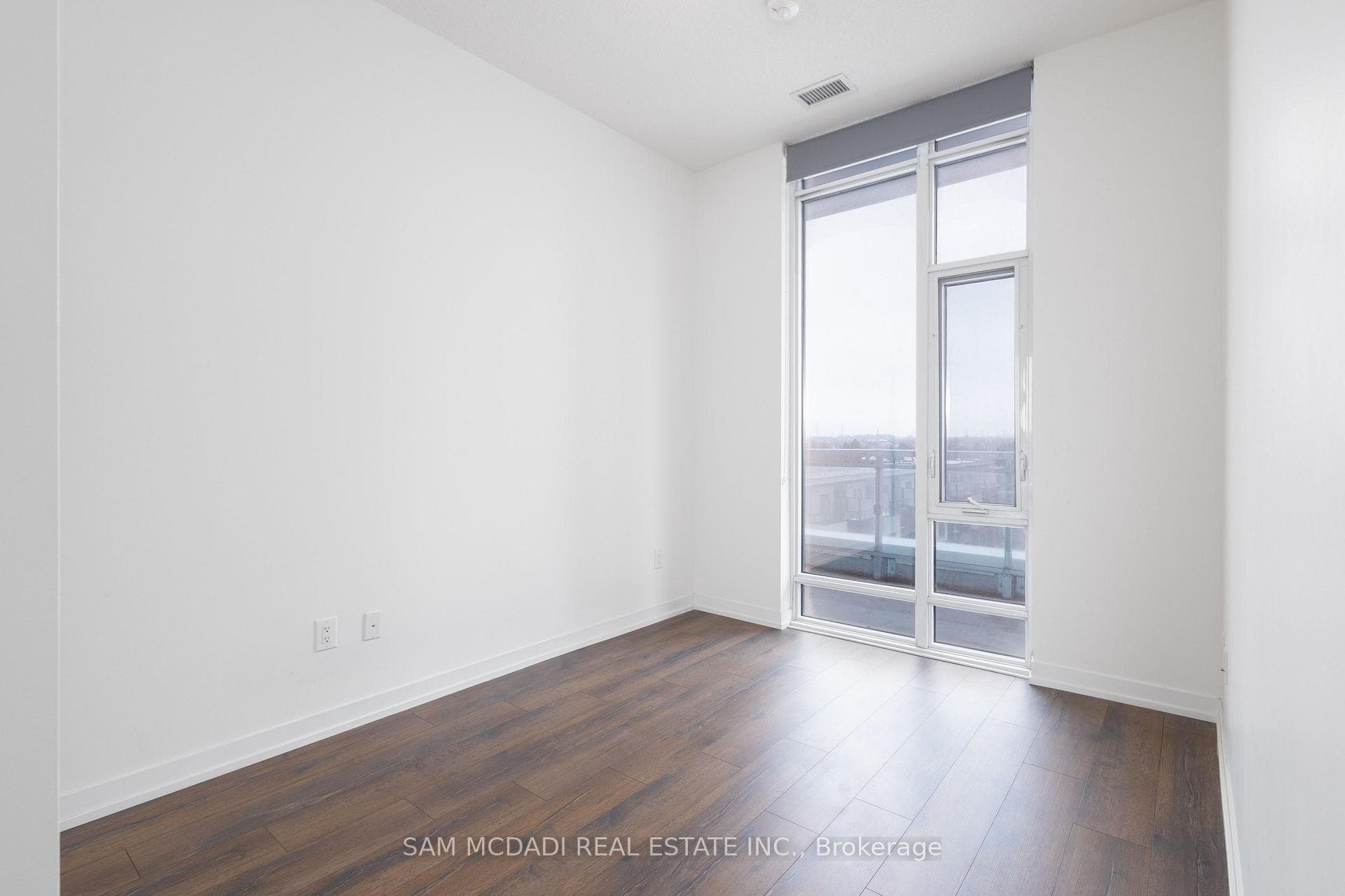 2520 Eglinton Avenue Unit 410 photo 13