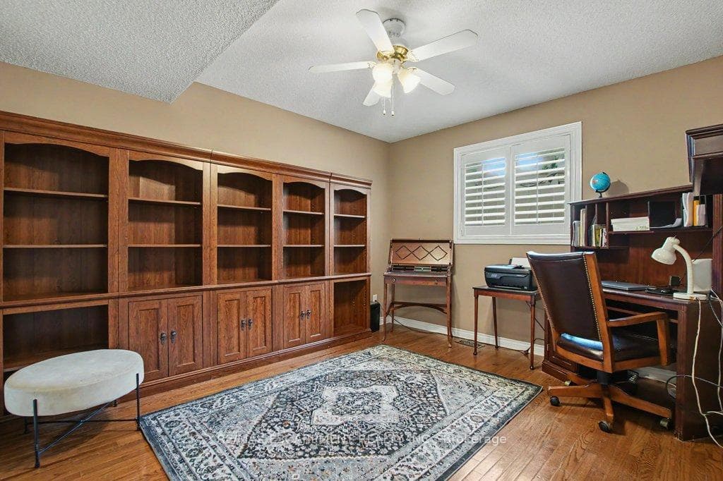 6 Theodore Drive photo 25