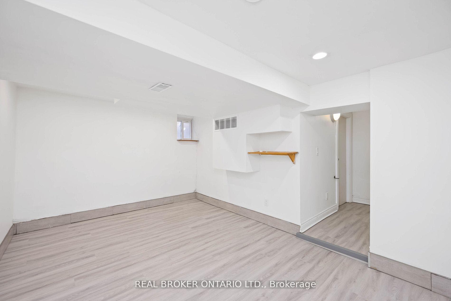 124 Hallam Street Unit BSMT photo 12