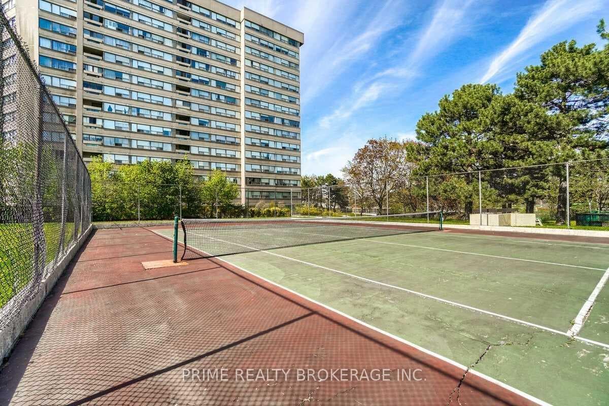 Tennis court