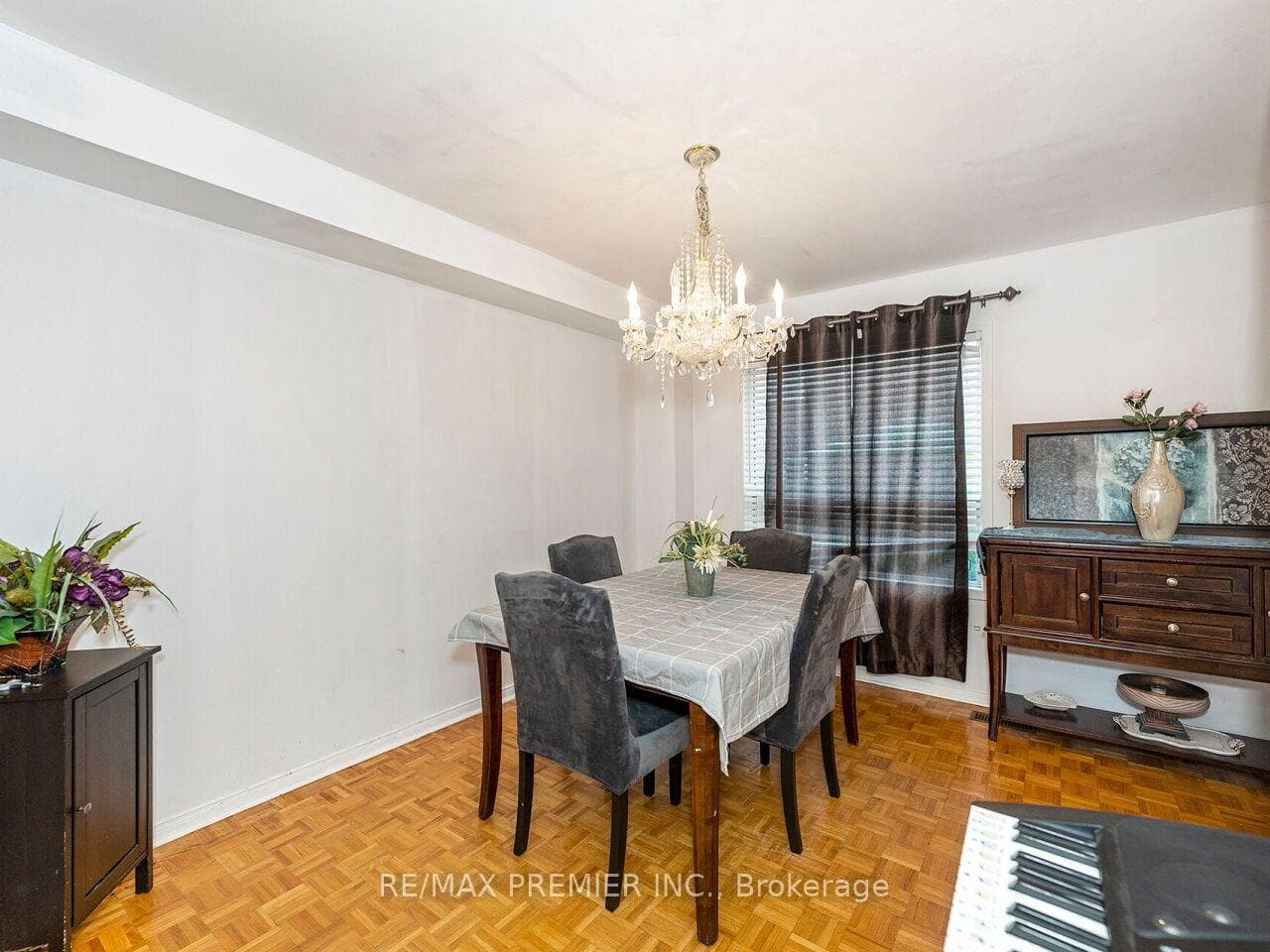 32 Stonebriar Drive photo 10