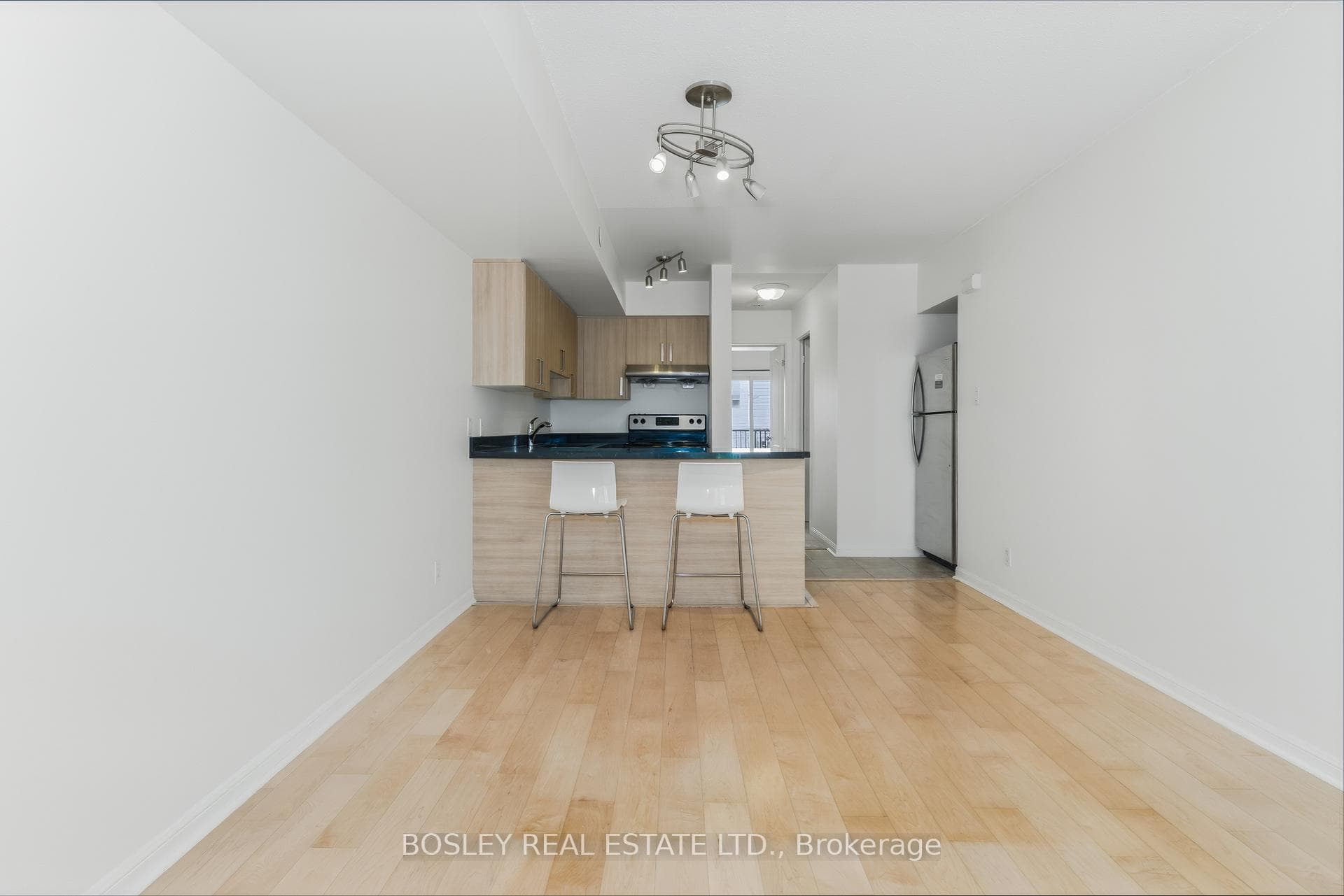 100 Strachan Avenue Unit 606 photo 6
