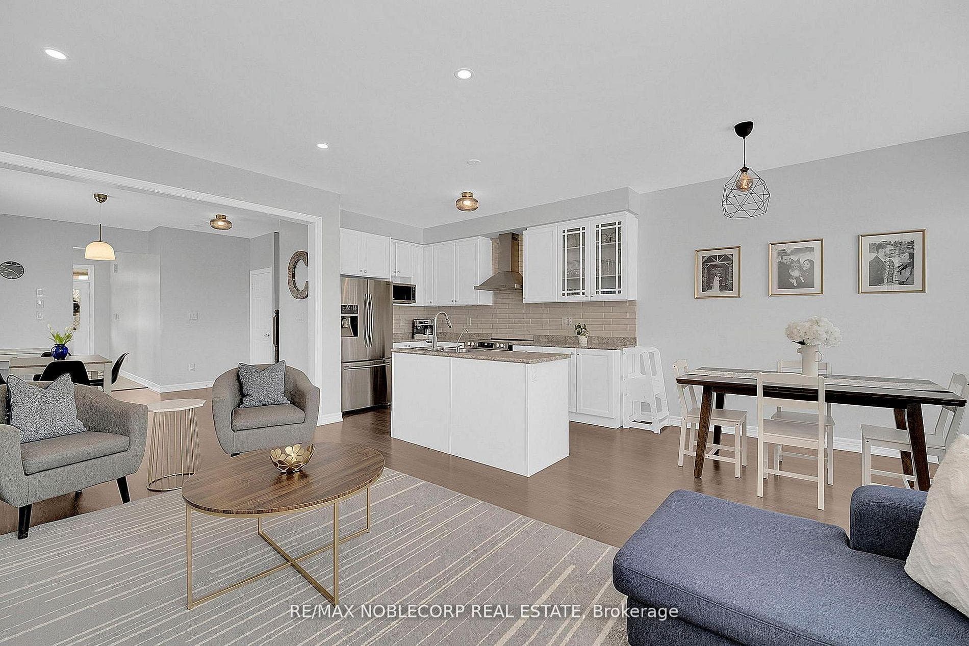 40 Sharpe Crescent photo 9