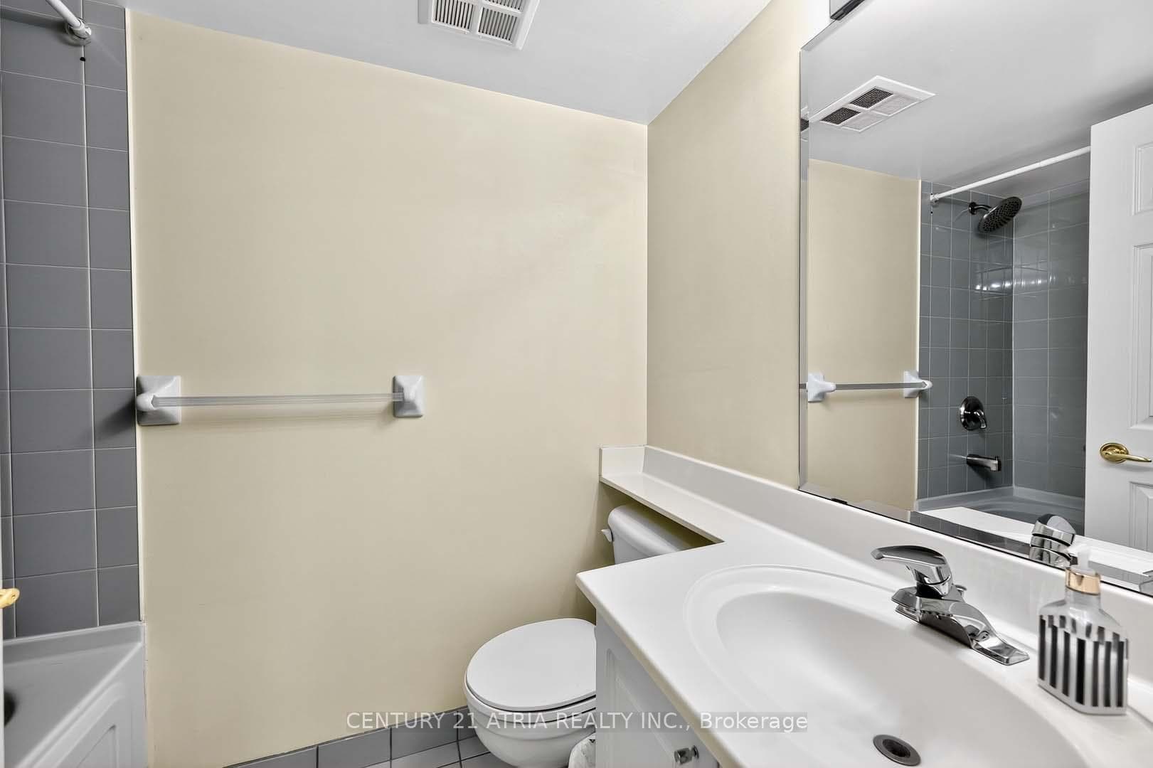 11 Lee Centre Drive Unit 1115 photo 23