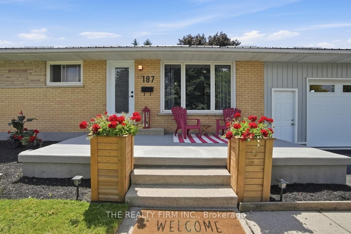 187 Byron Street photo 6