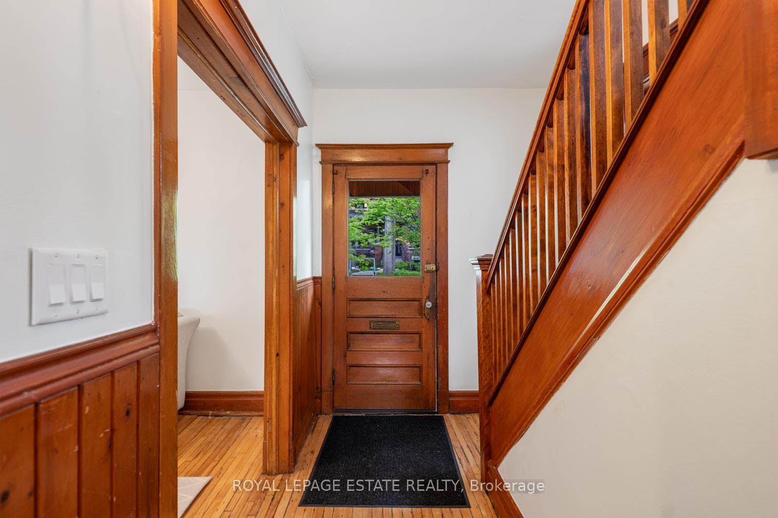 110 Spruce Hill Road photo 4