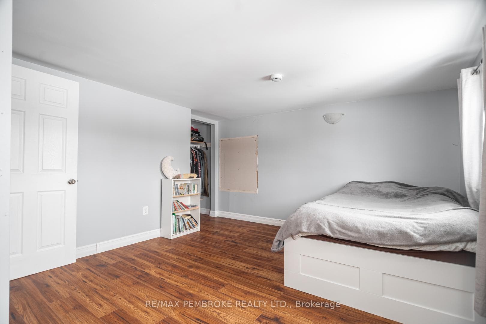 PRIMARY BED