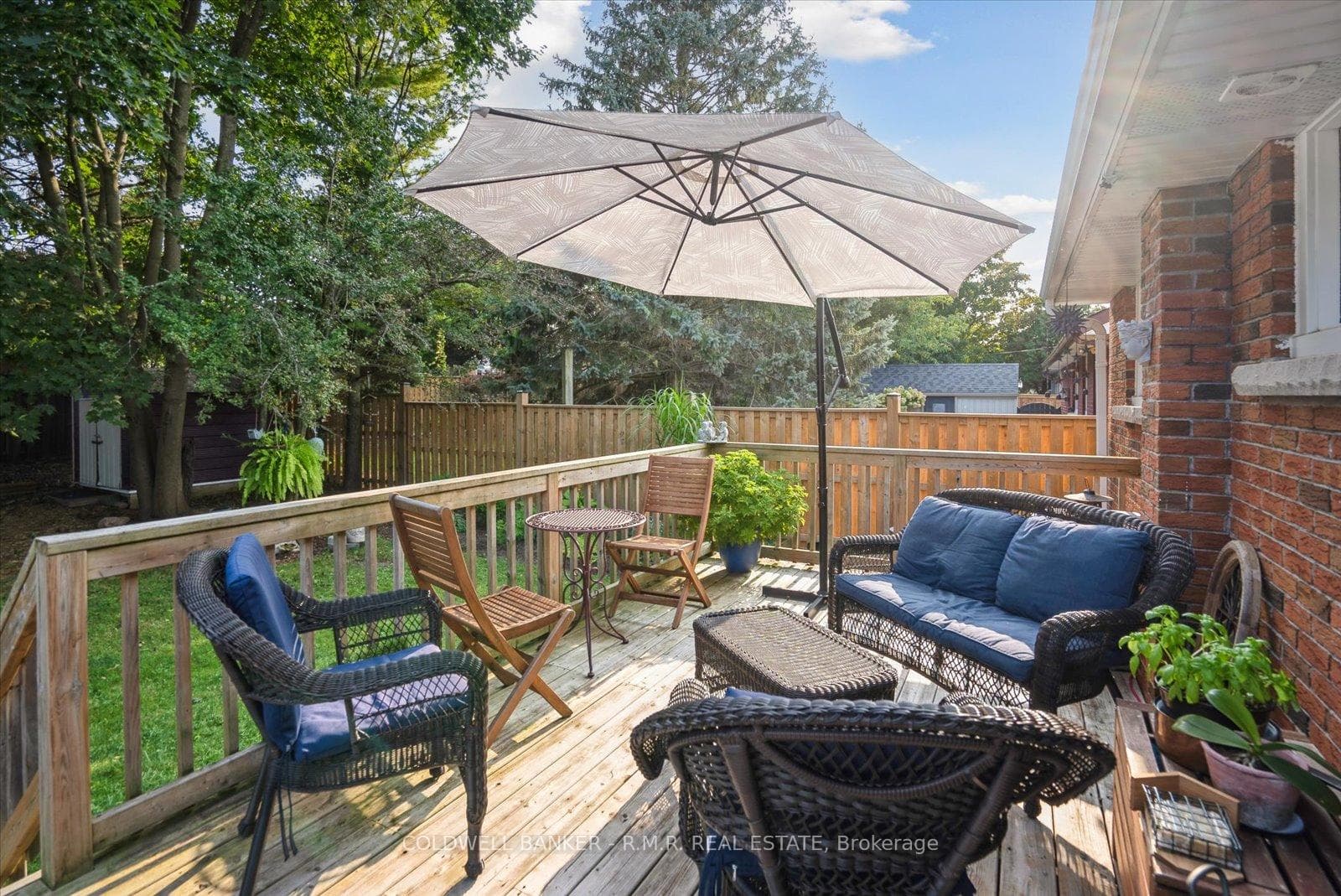 455 Harden Street photo 38