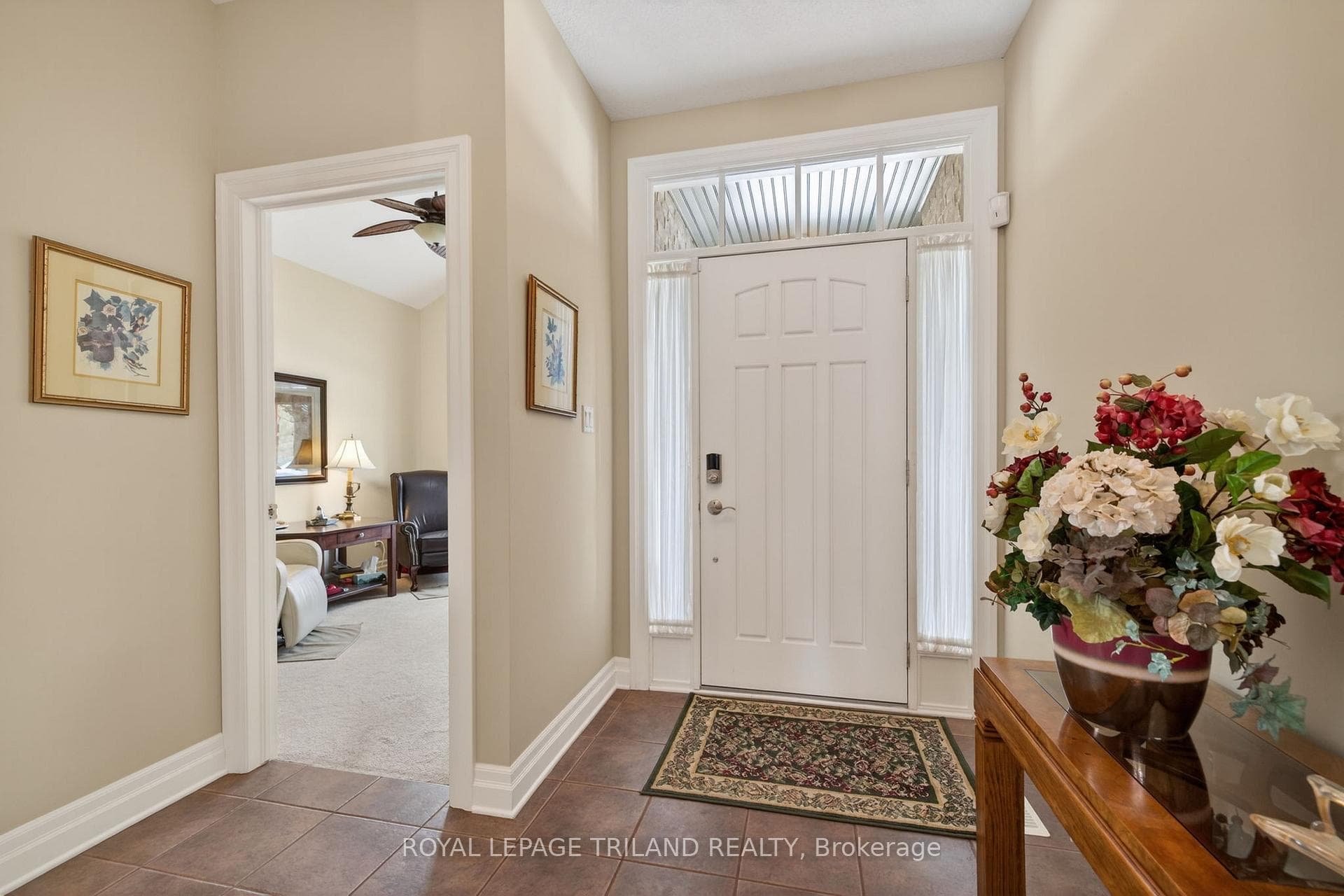 3278 Colonel Talbot Road Unit 202 photo 4