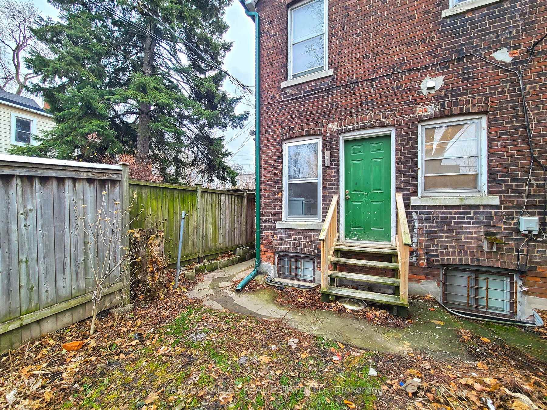 1450 Dundas Street Unit Main photo 15