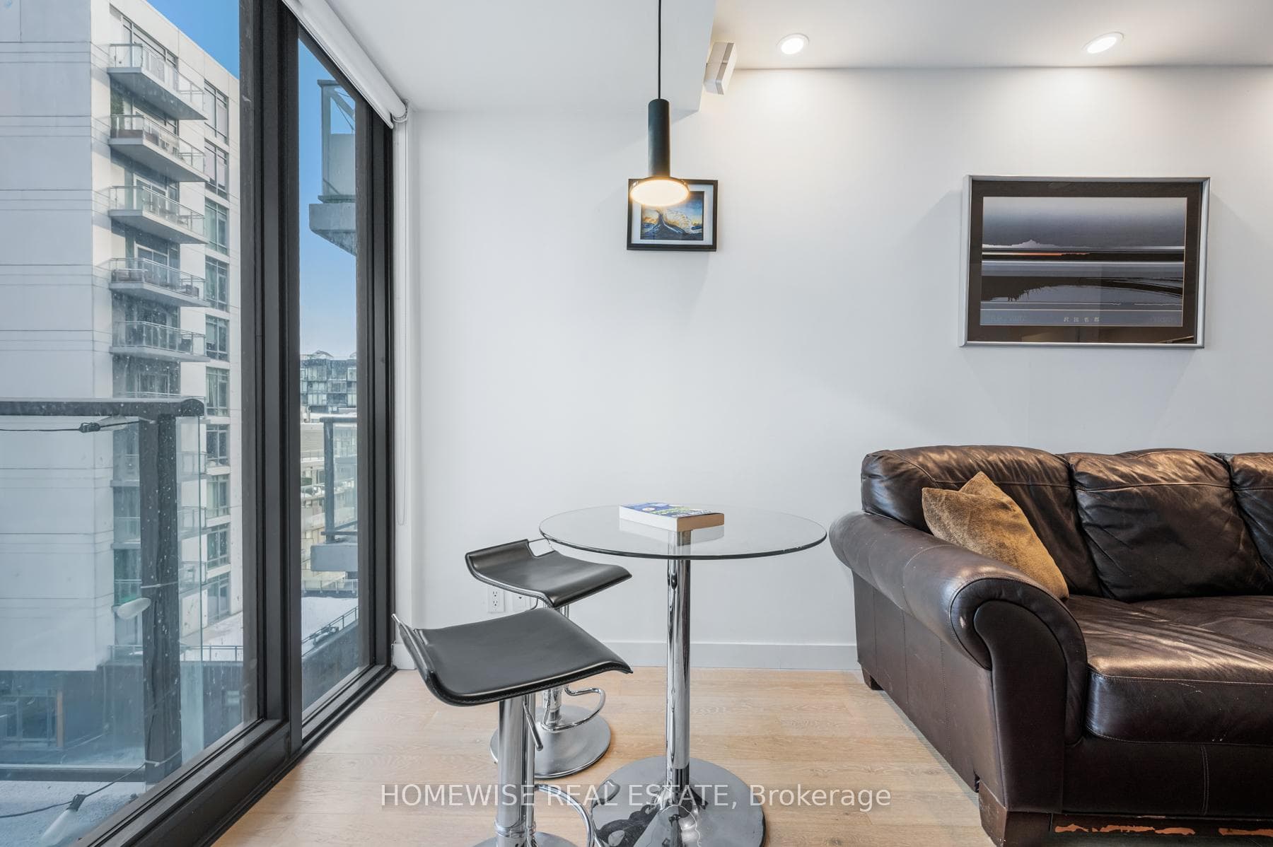 111 Bathurst Street Unit 1009 photo 7
