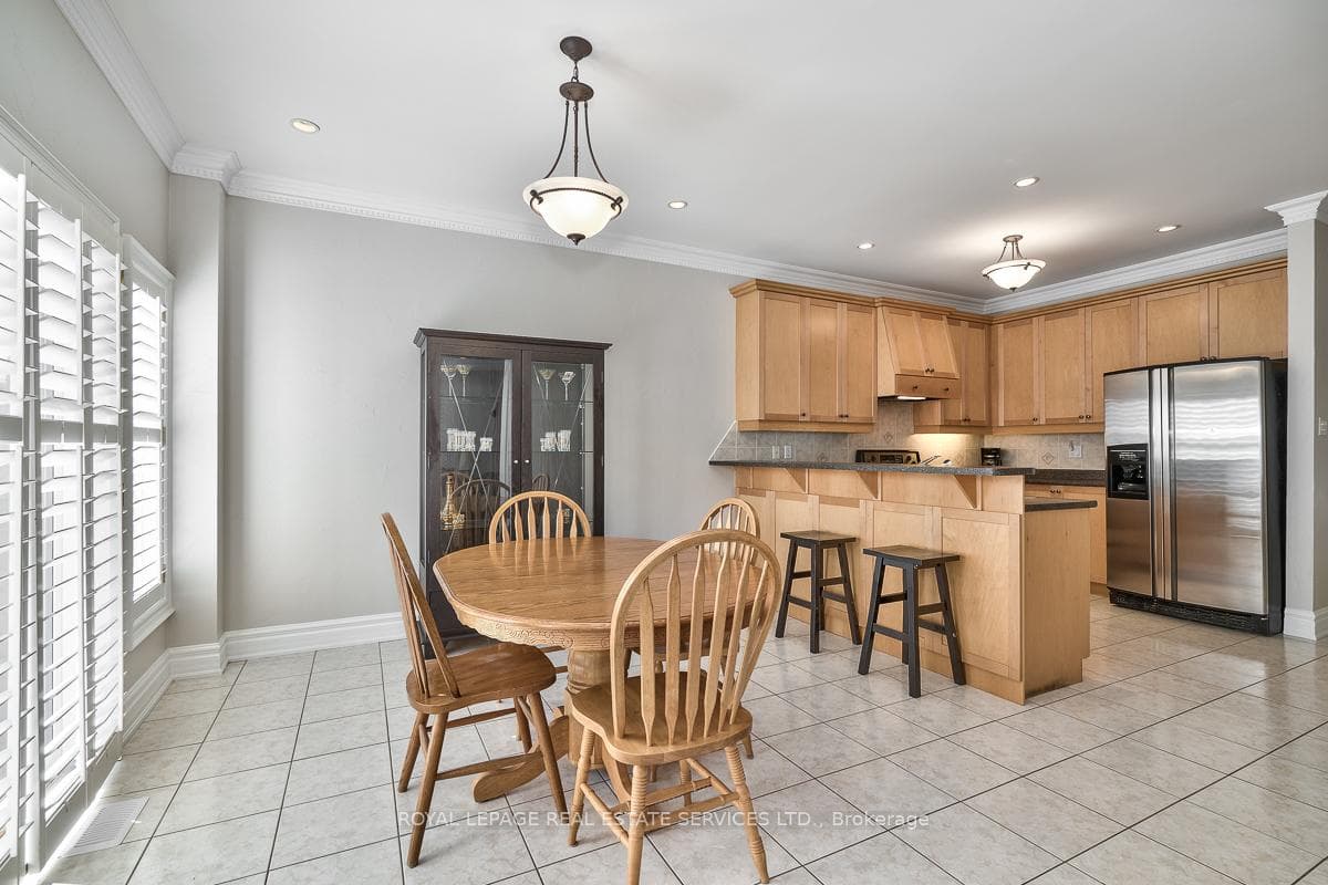 Bright Breakfast Area w/Walkout to Backyard Patio