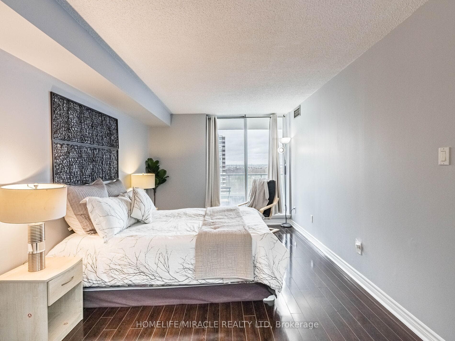 410 Mclevin Avenue Unit 1206 photo 25
