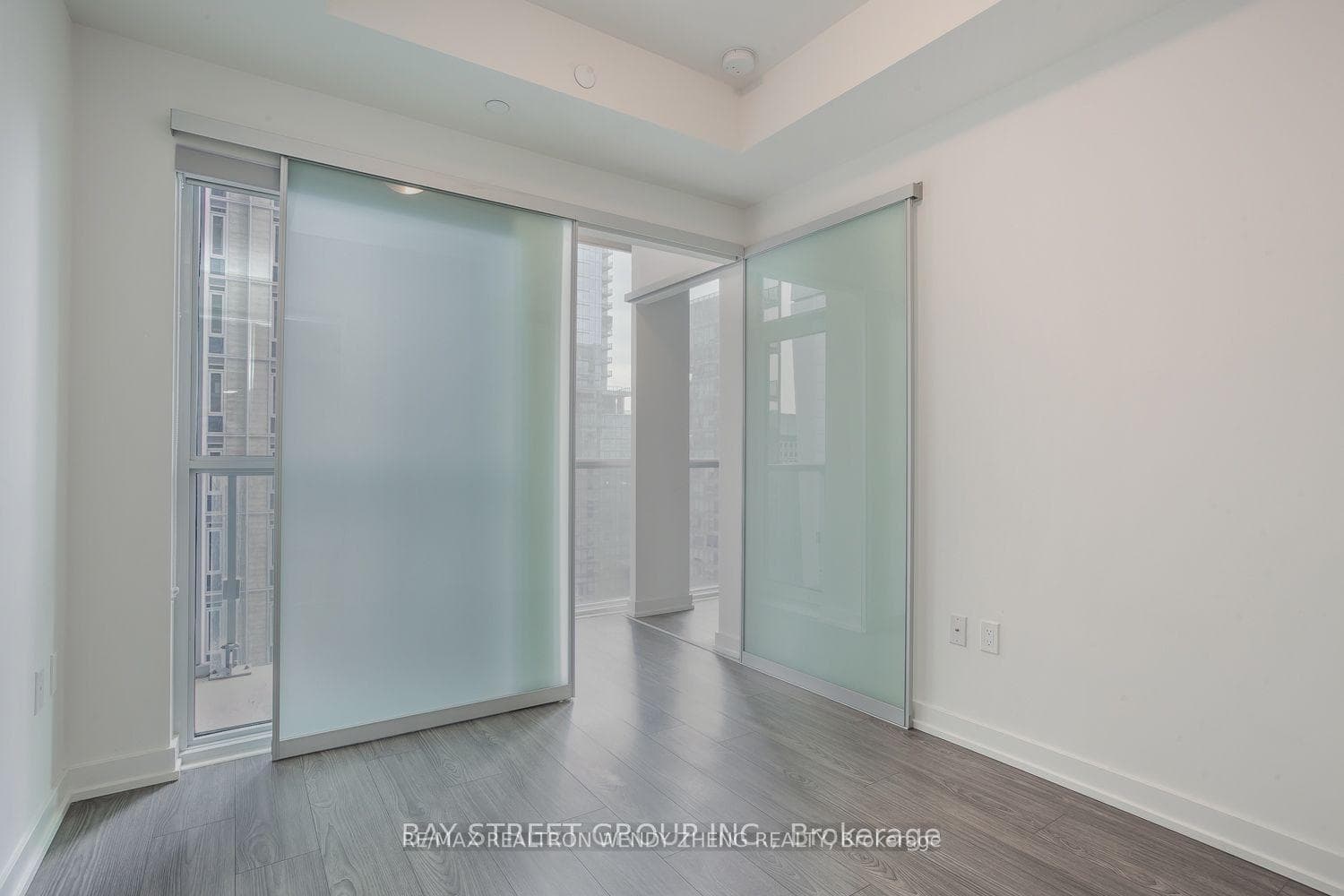 1 Yorkville Avenue Unit 1904 photo 11