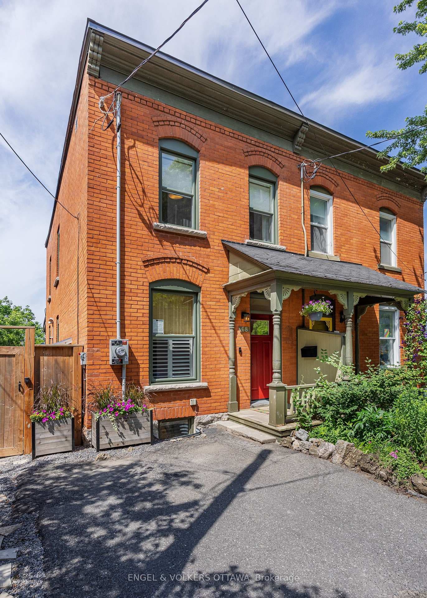 68 Upper Lorne Place photo 2