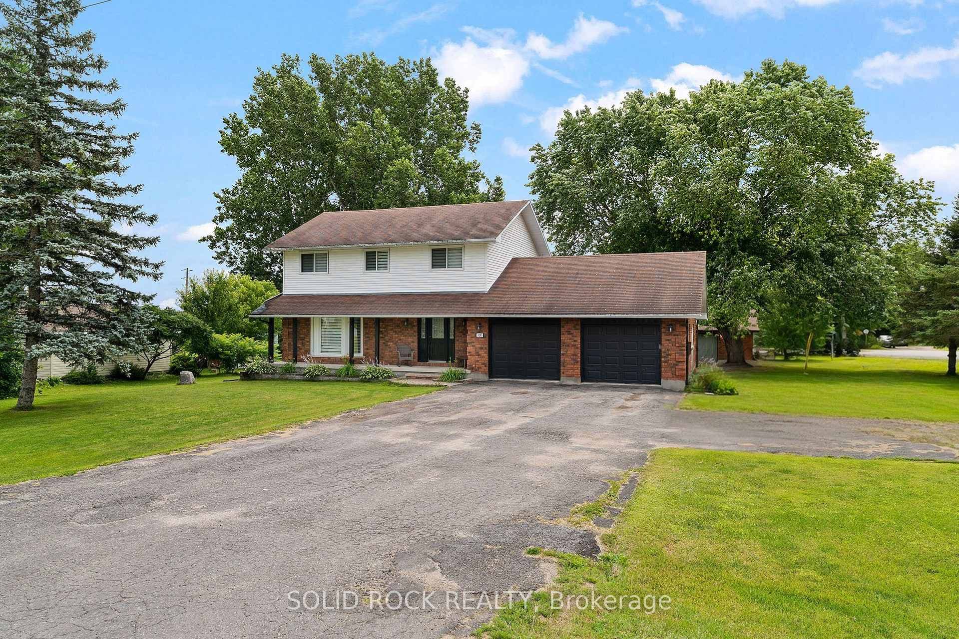 708 Mckenzie Avenue photo 3