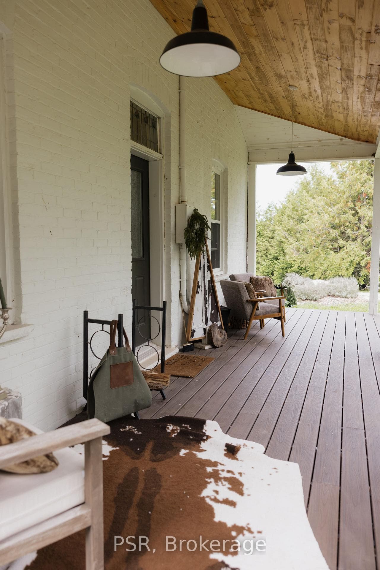 FRONT VERANDA