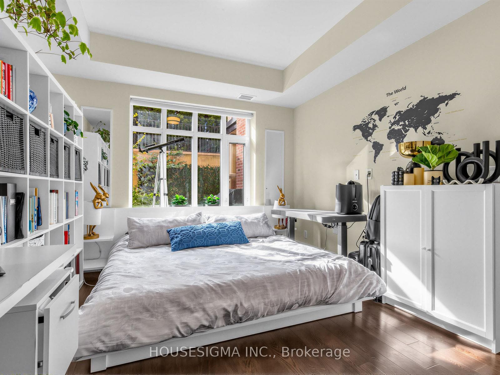 1888 Bayview Avenue Unit 413 photo 17