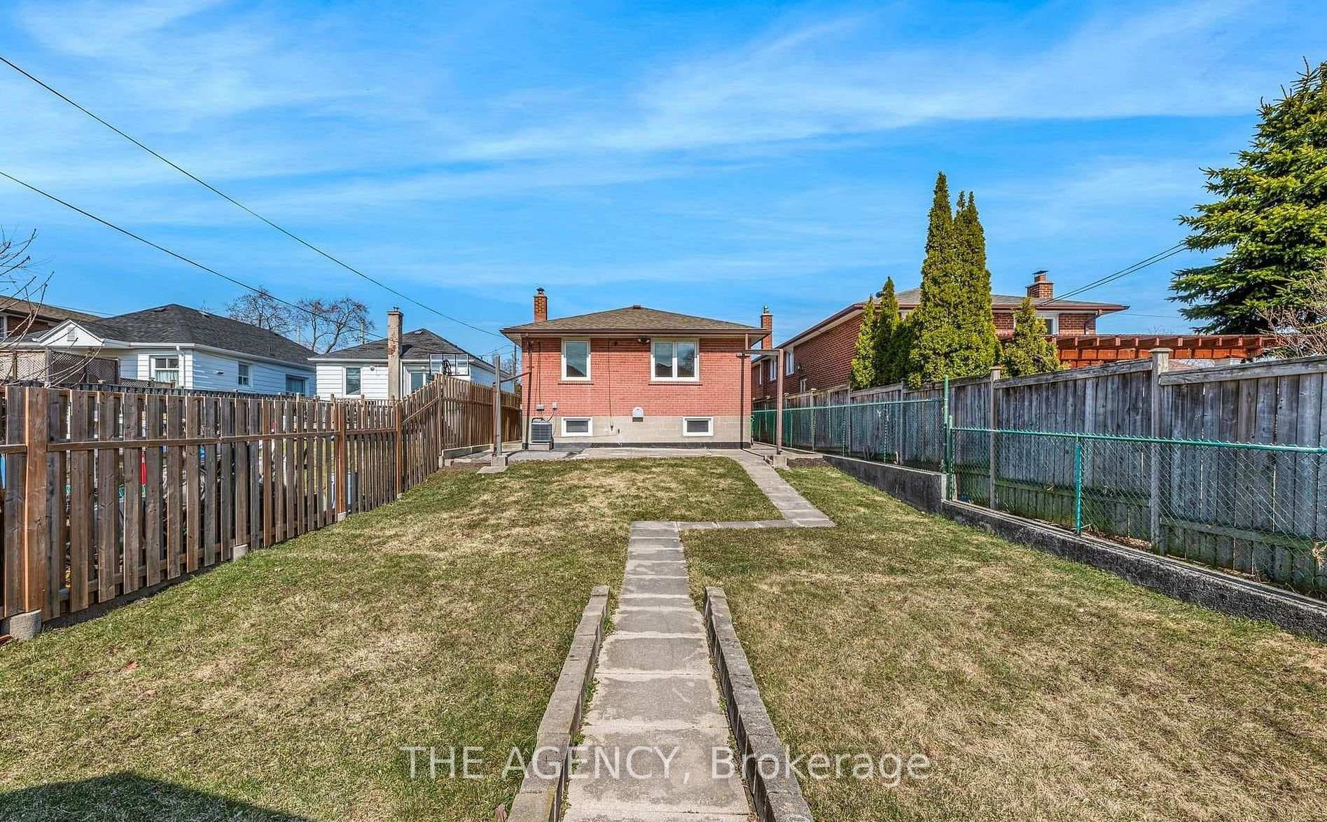 1038 Alexandra Avenue photo 21