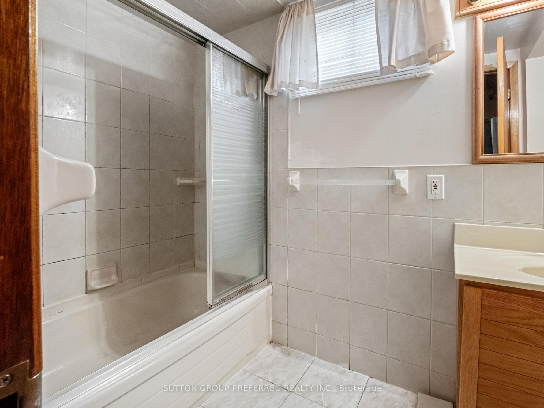 47 Barrington Drive photo 38