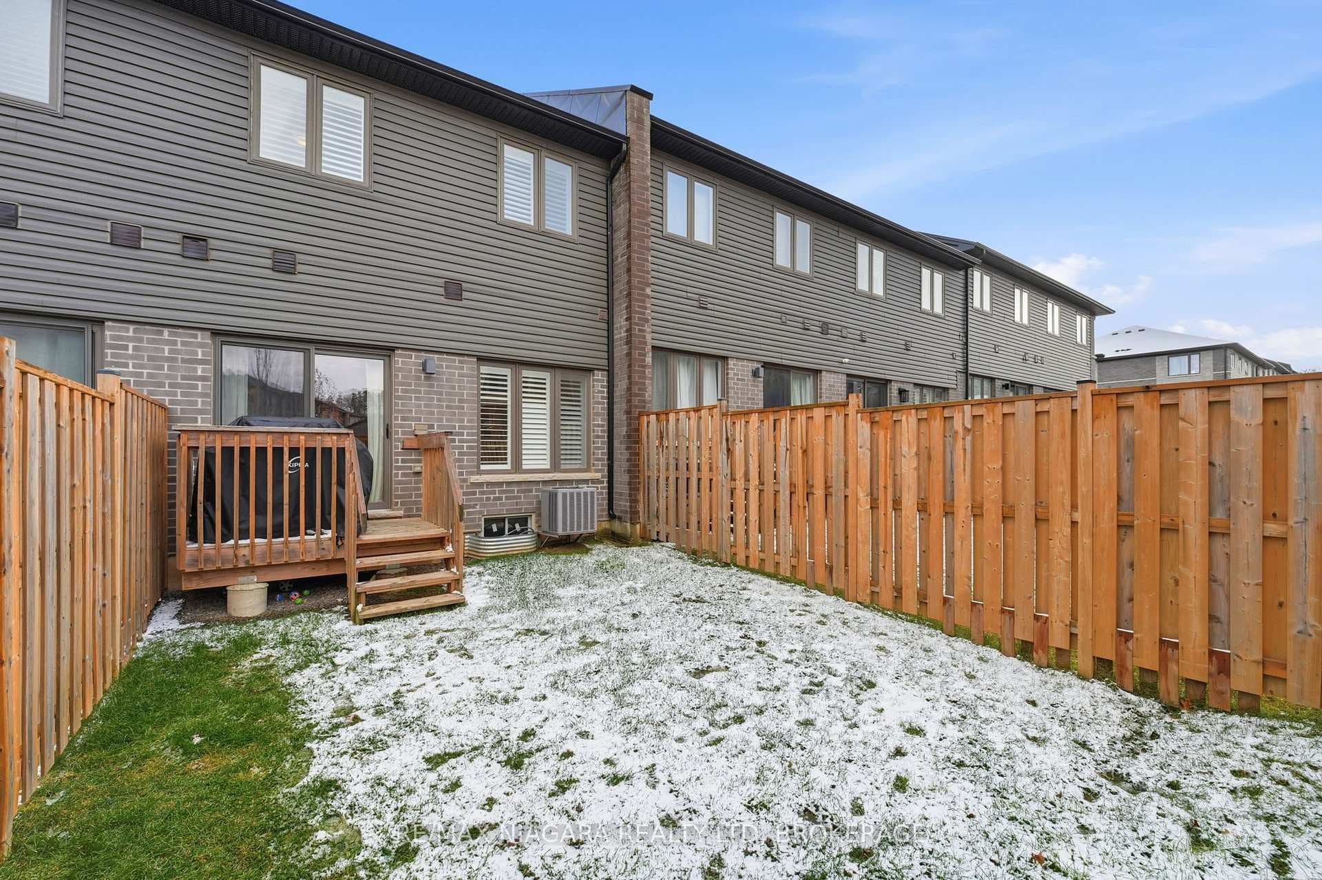 4004 Crown Street photo 24