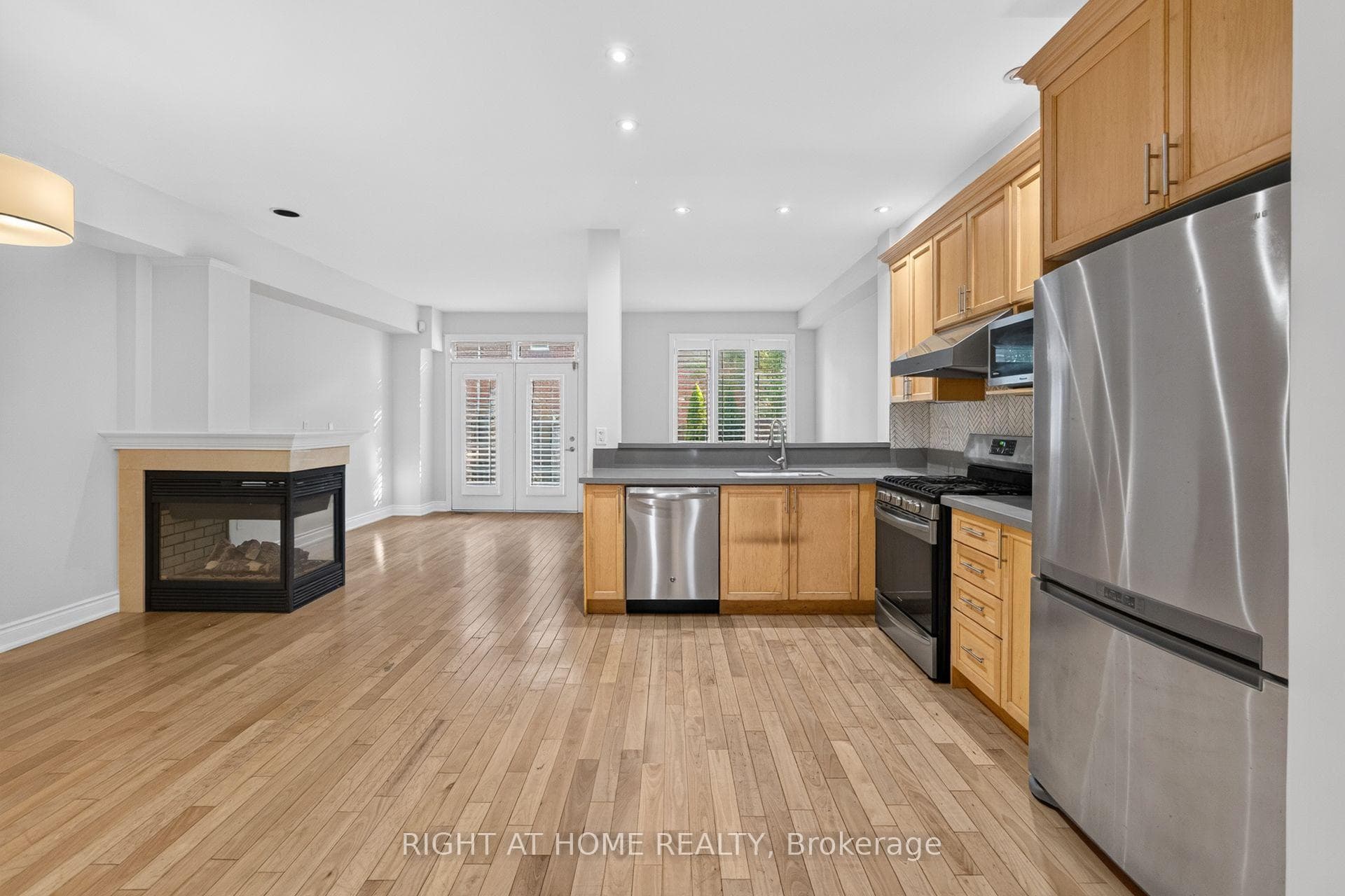 346 Creek Path Avenue photo 10