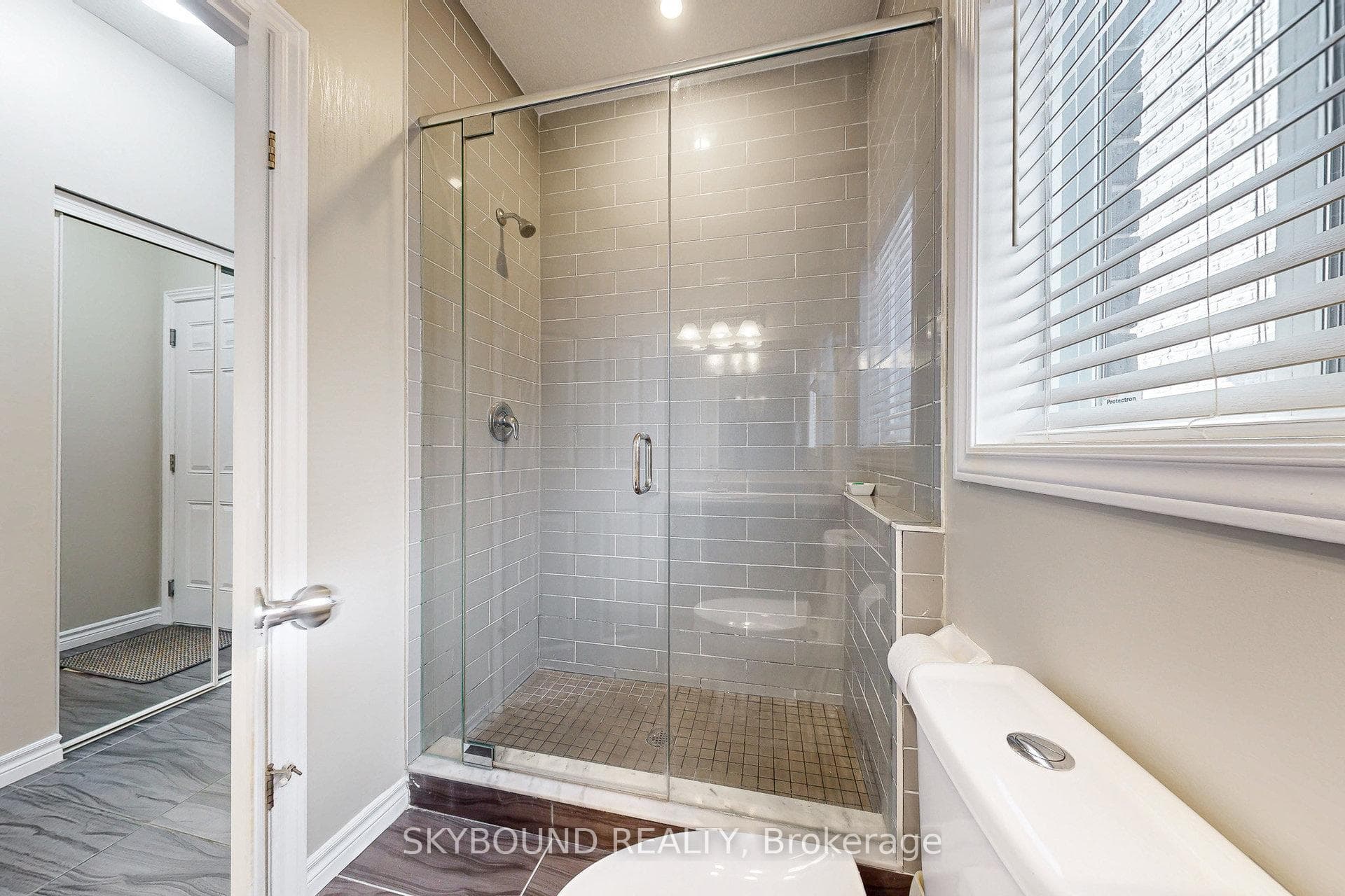305 Wesley Boulevard photo 15
