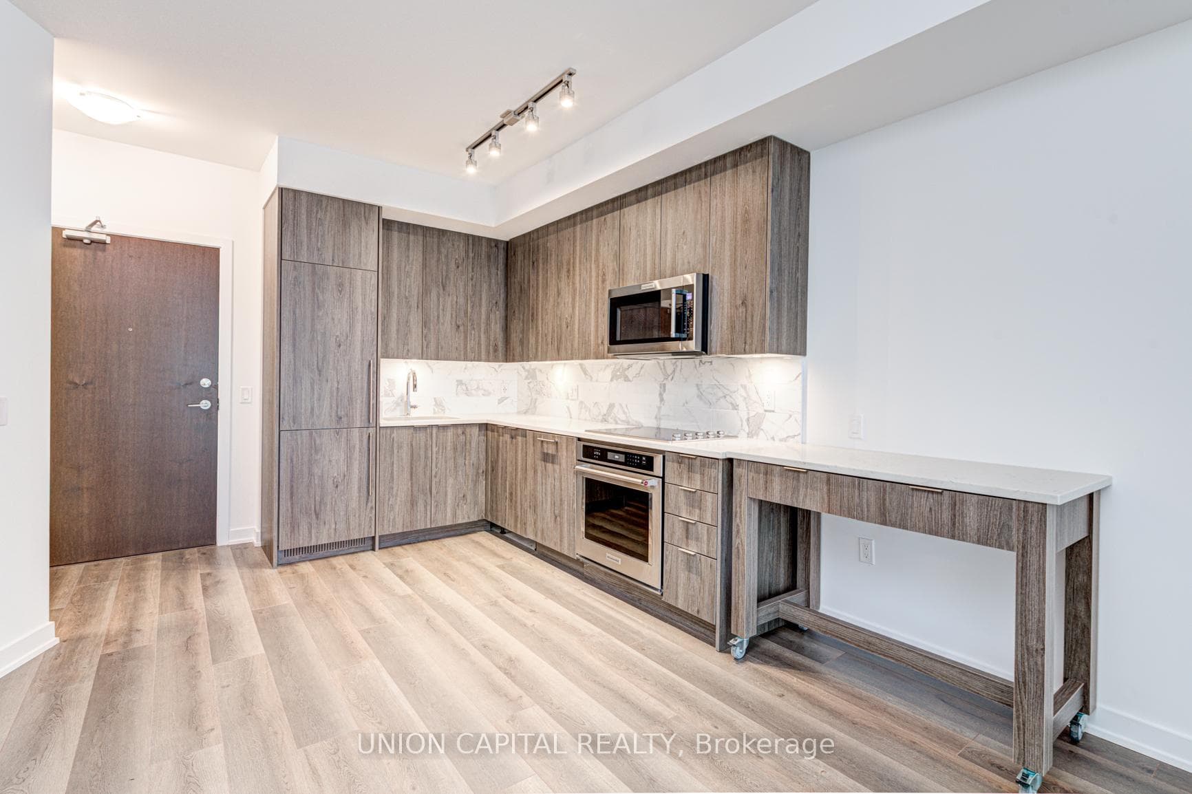 38 Iannuzzi Street Unit 630 photo 7