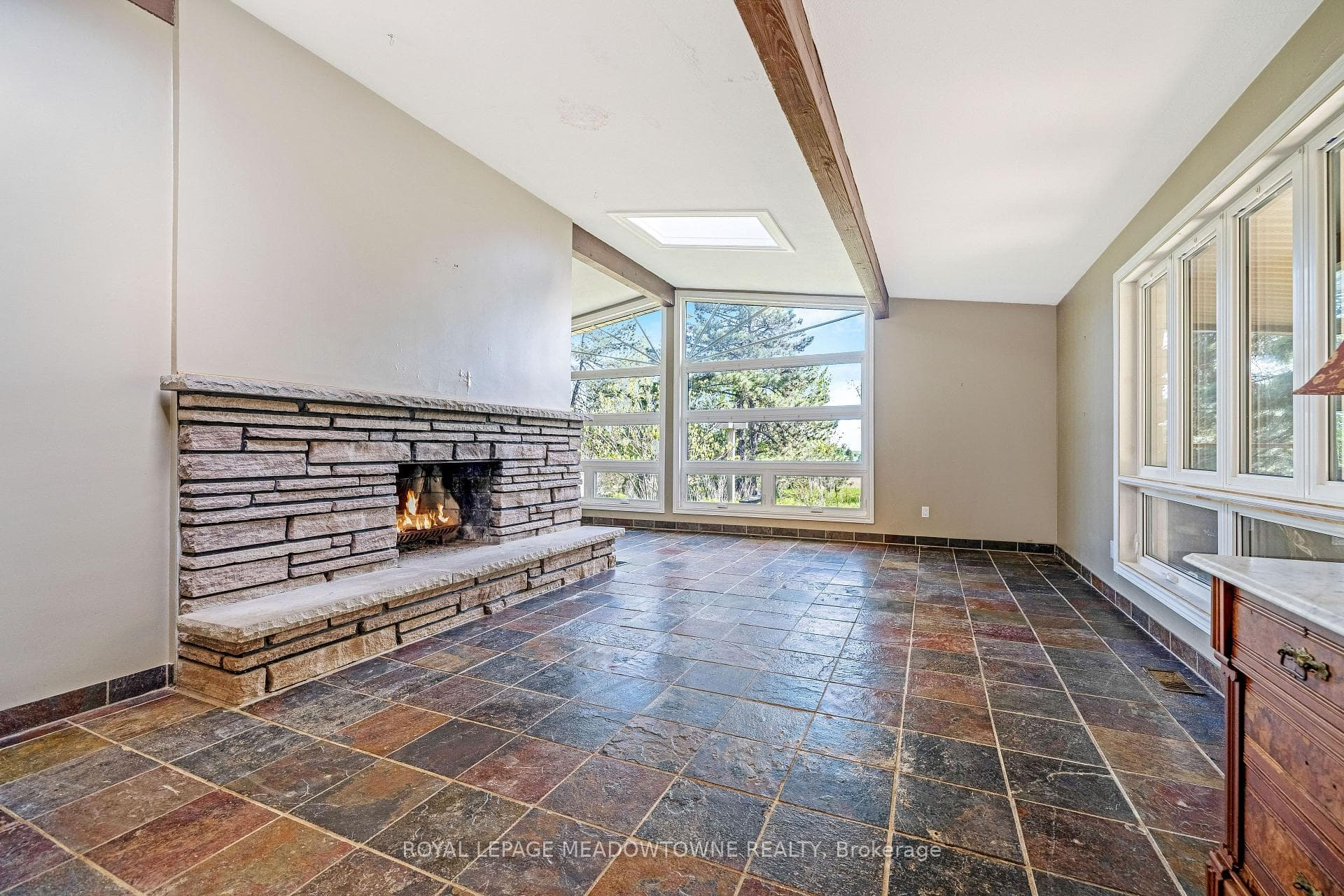 8988 Halton Erin Townline photo 10