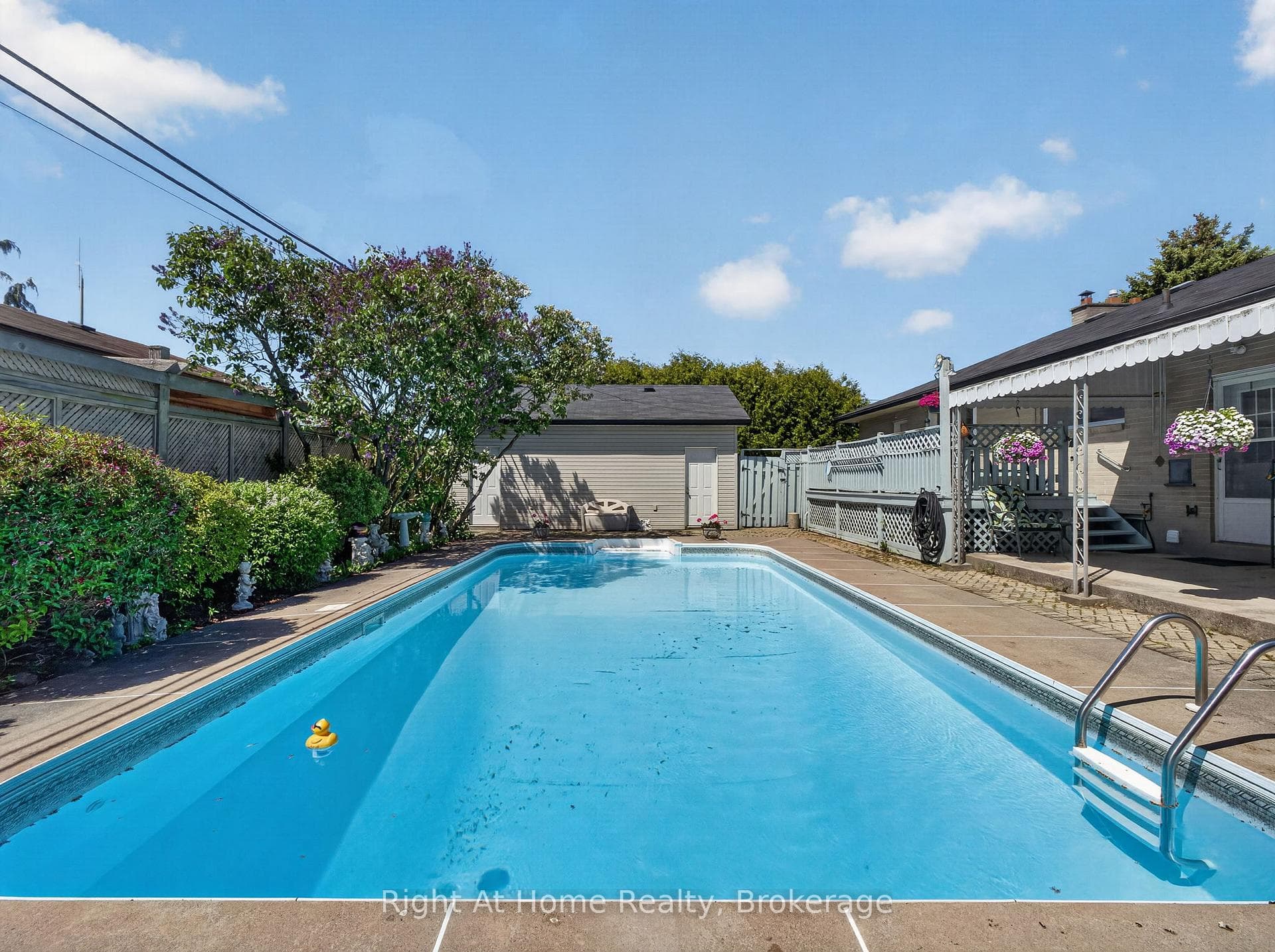 47 Churchill Avenue photo 11