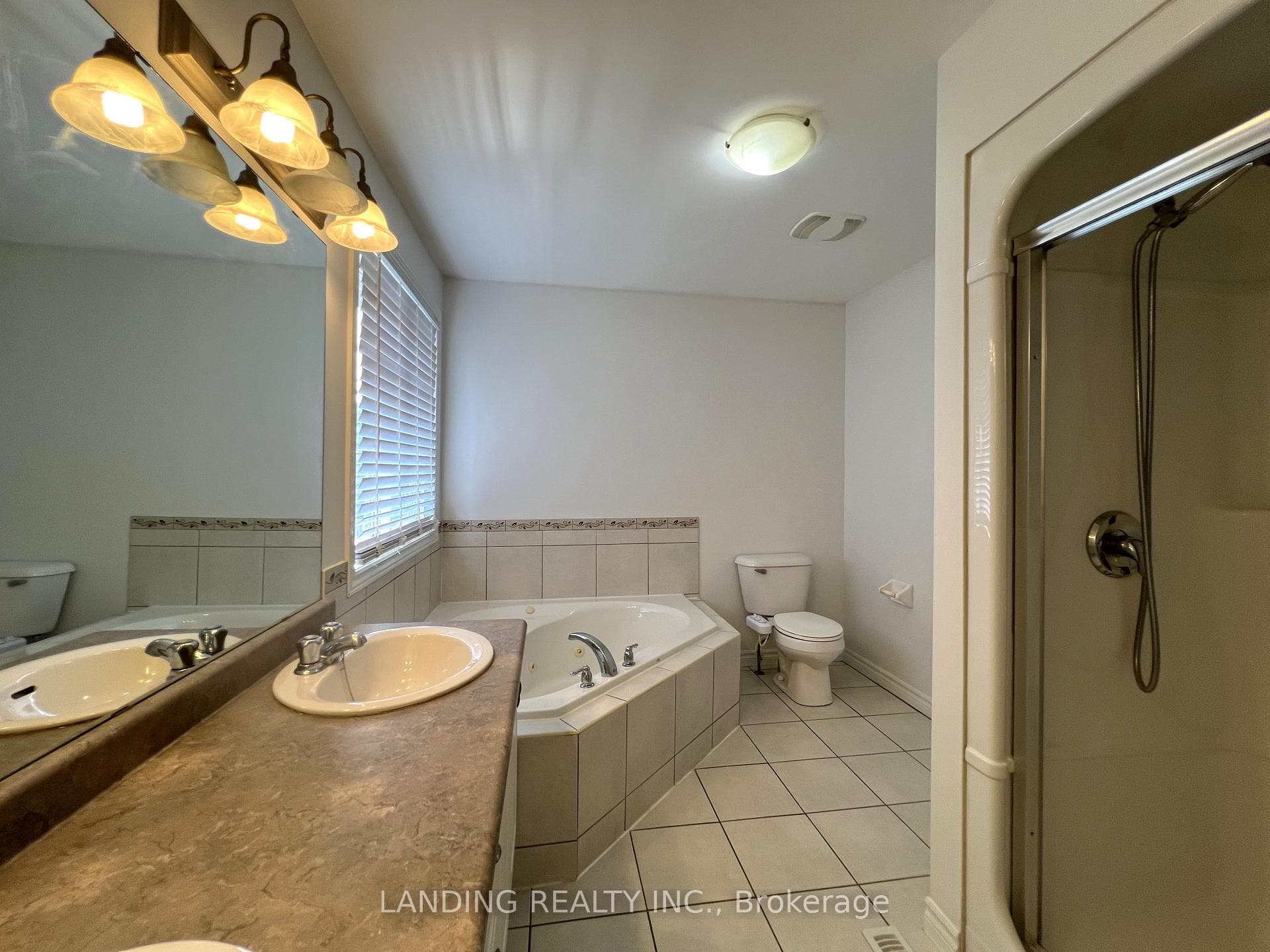 1822 Mickleborough Drive photo 16