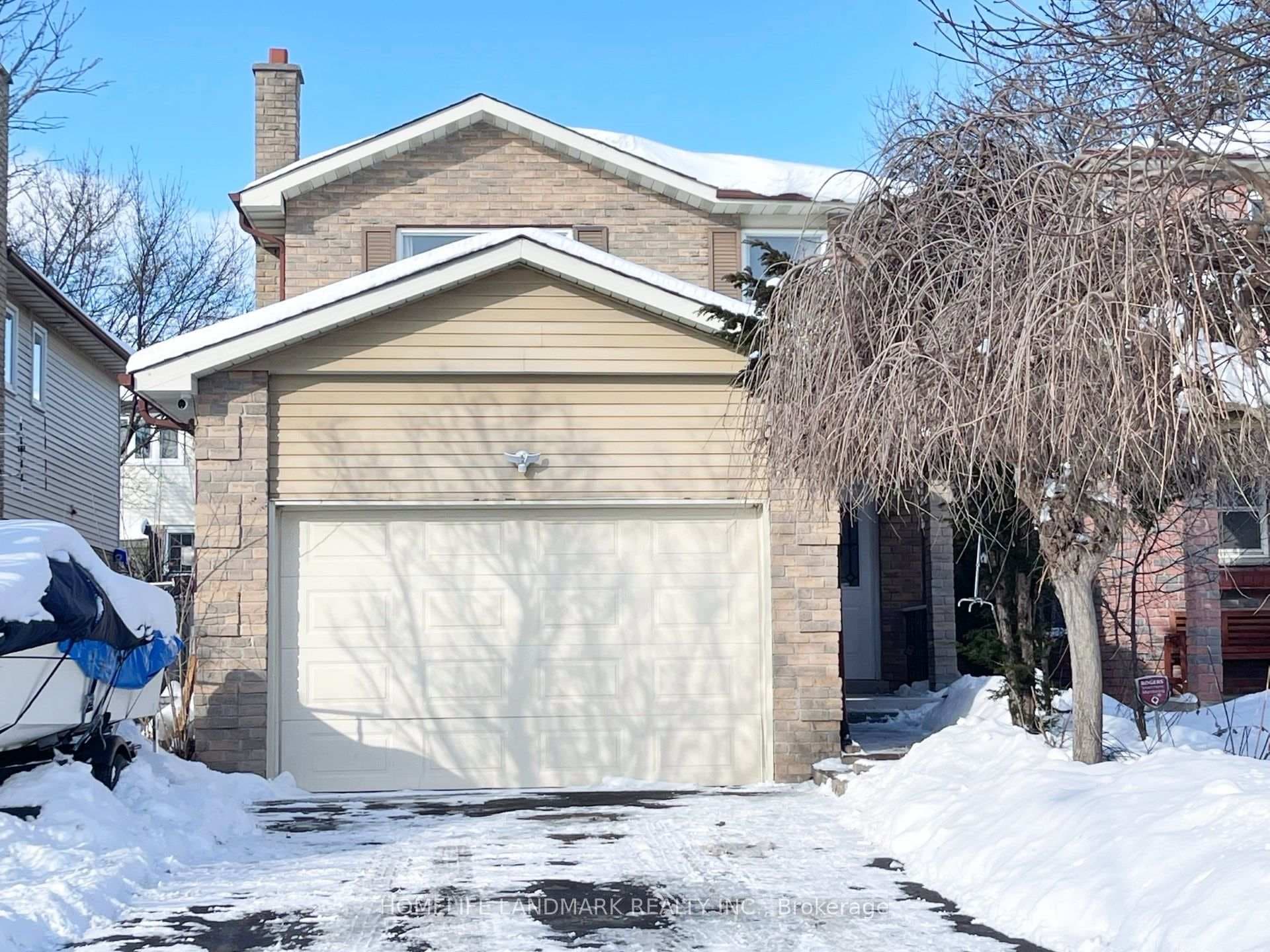 36 Greenbelt Crescent photo 1