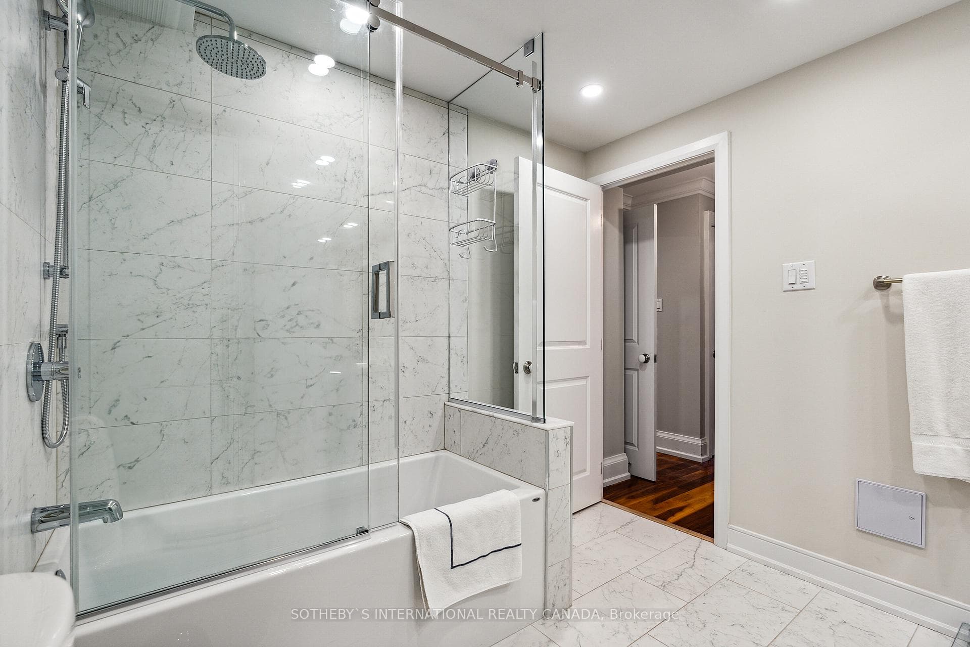 15 Mcmurrich Street Unit 401 photo 16