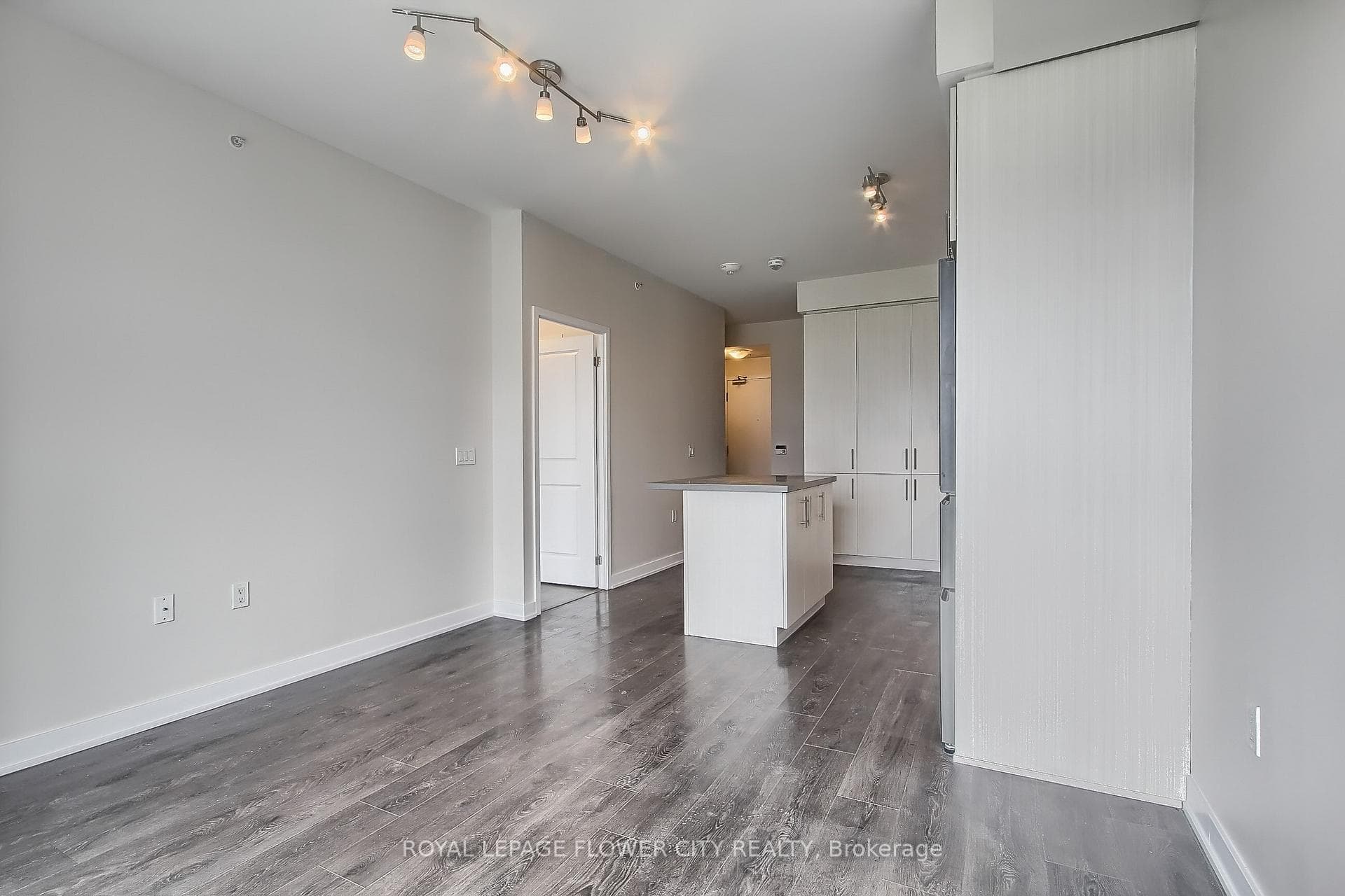 75 Oneida Crescent Unit 1806 photo 17
