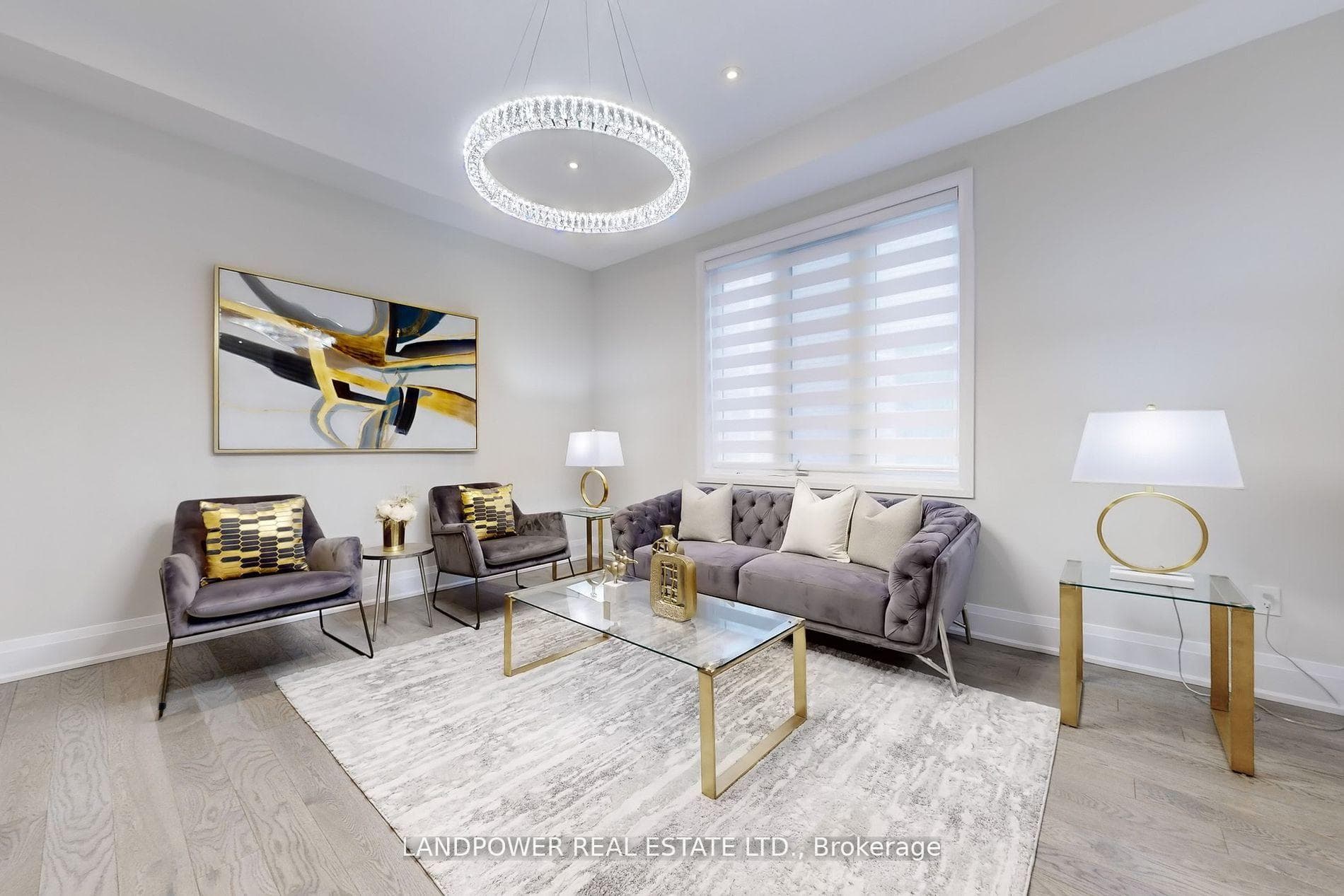 52 Klees Crescent photo 4