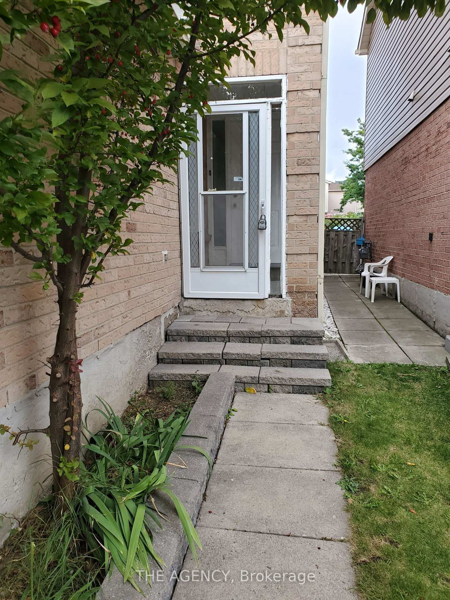143 Carl Tennen Street photo 2