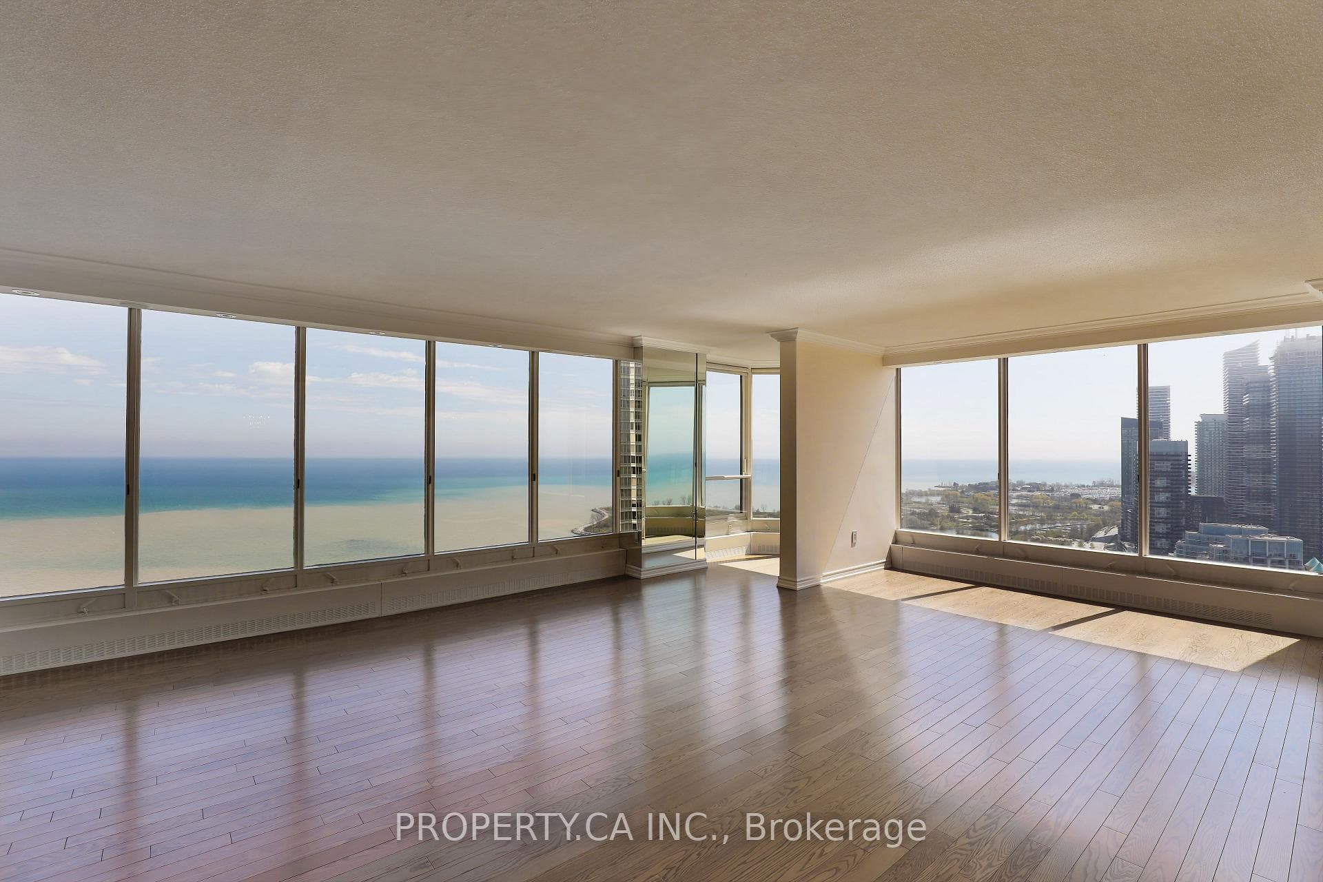 2045 Lake Shore Boulevard Unit 3701 photo 10