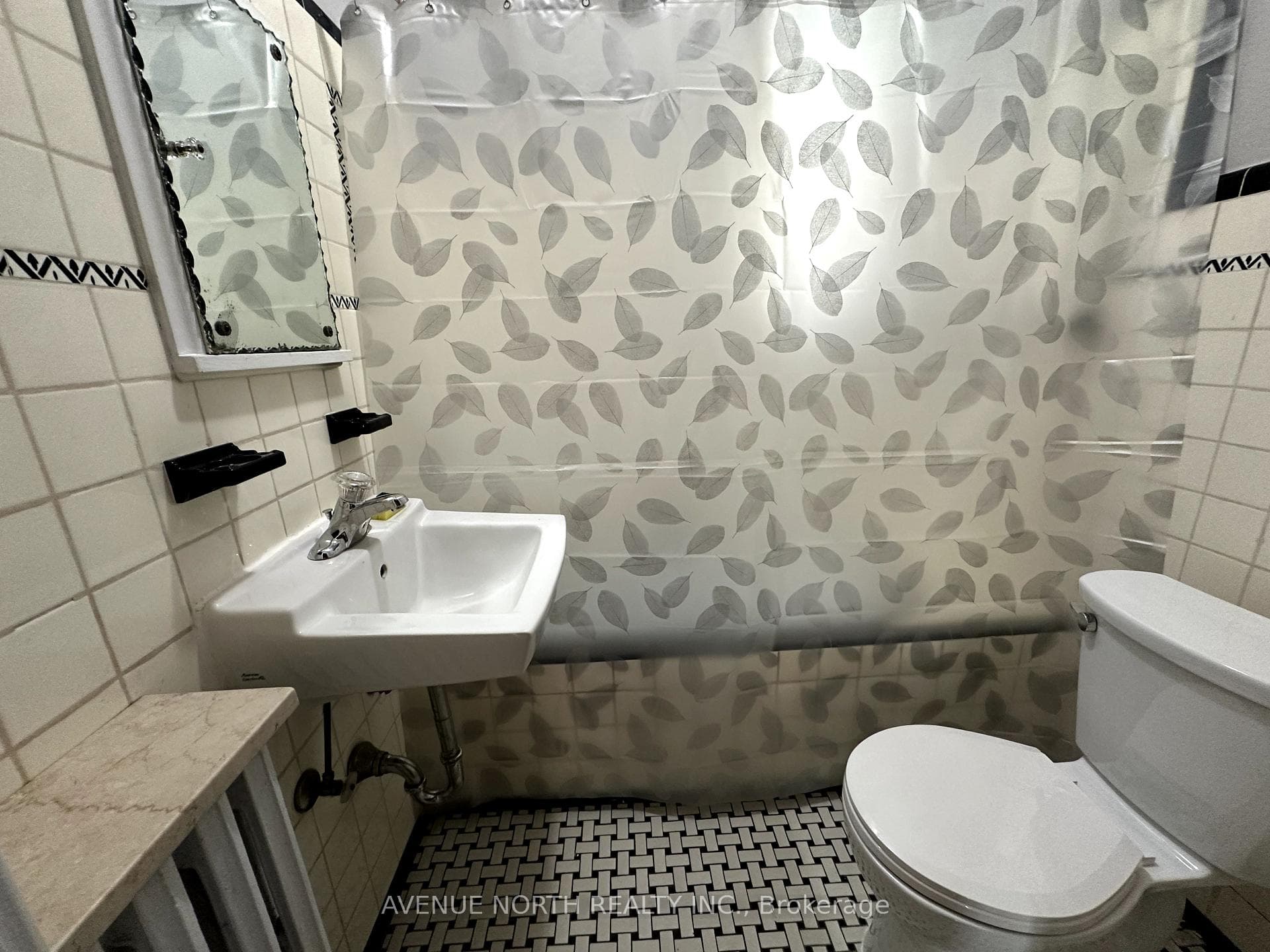 75 Poplar Street photo 11