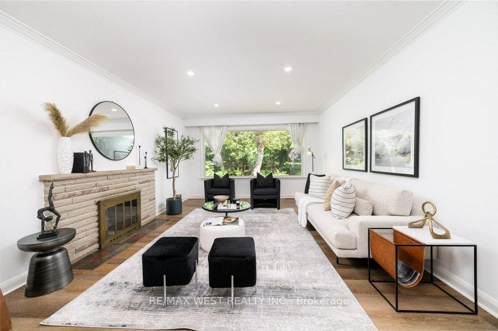 8 Farningham Crescent photo 11