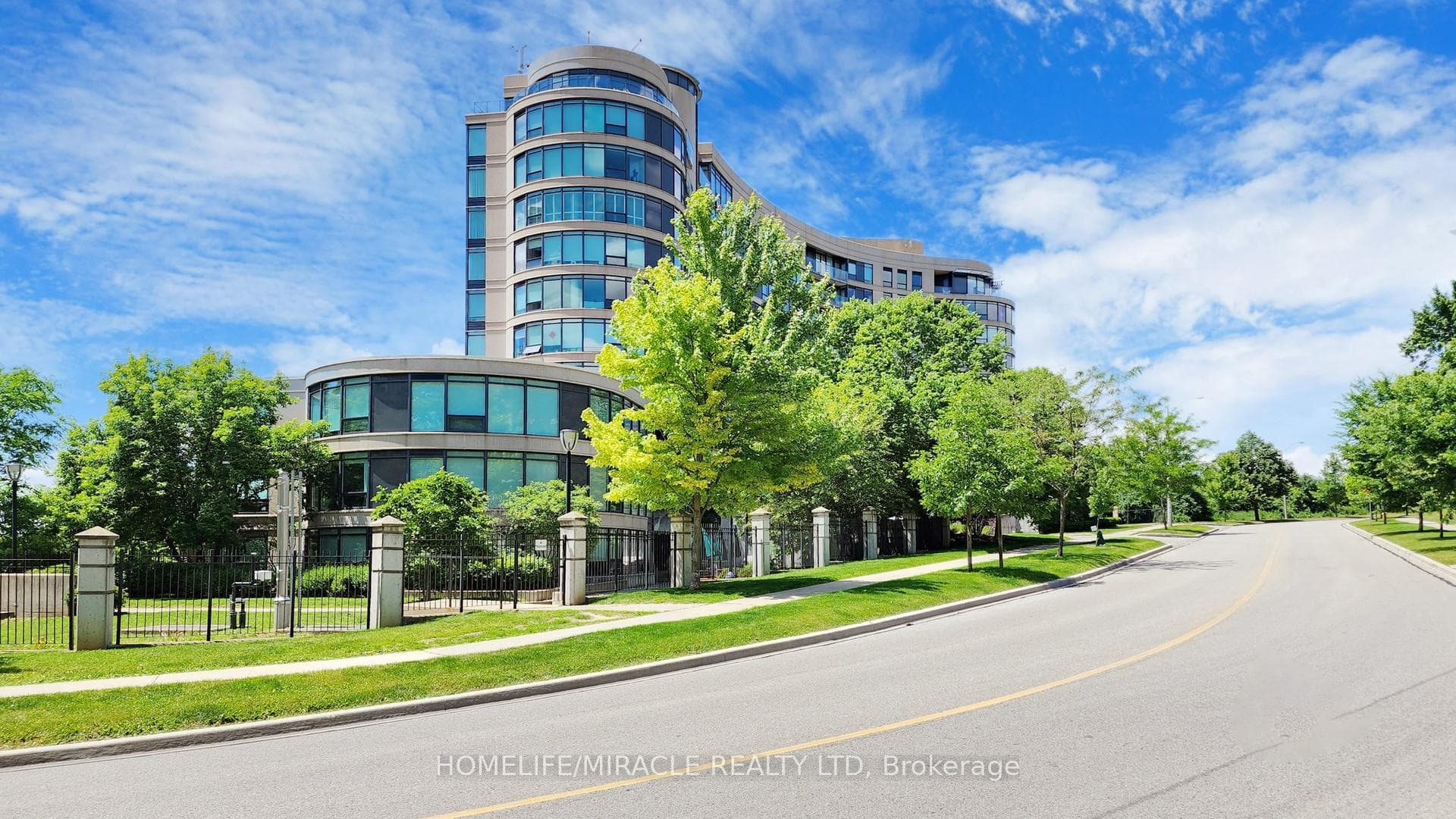 18 Valley Woods Road Unit Ph311 photo 50