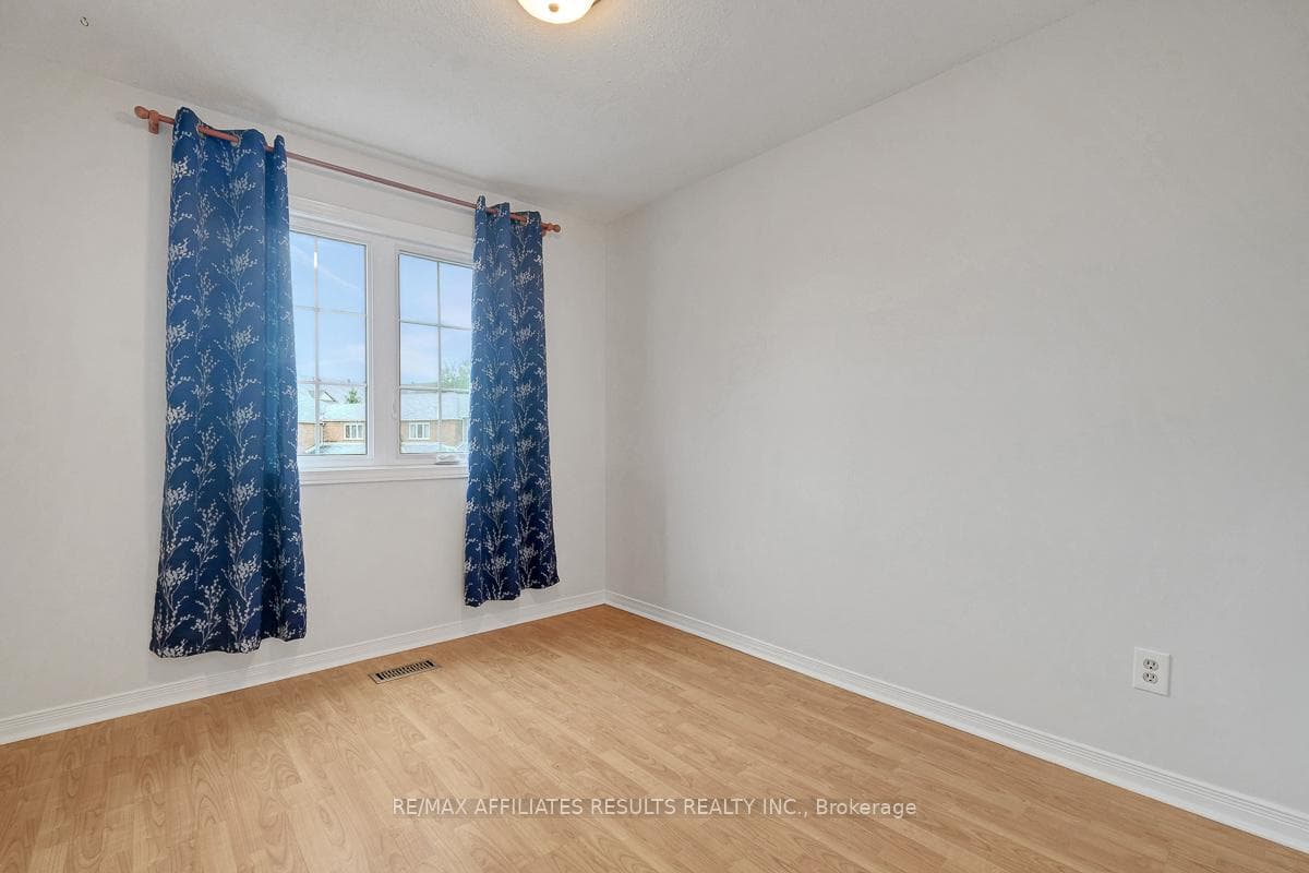 22 Hendrie Court photo 29