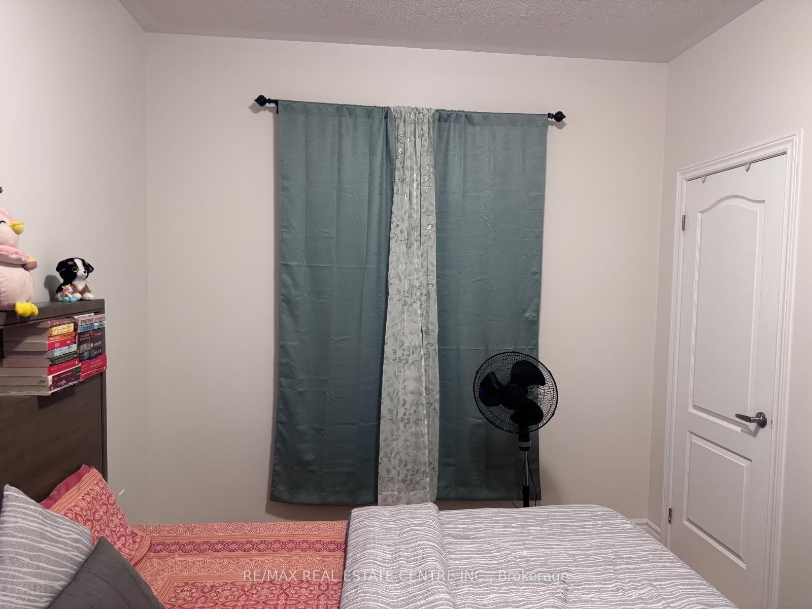 62 Hashmi Place photo 7