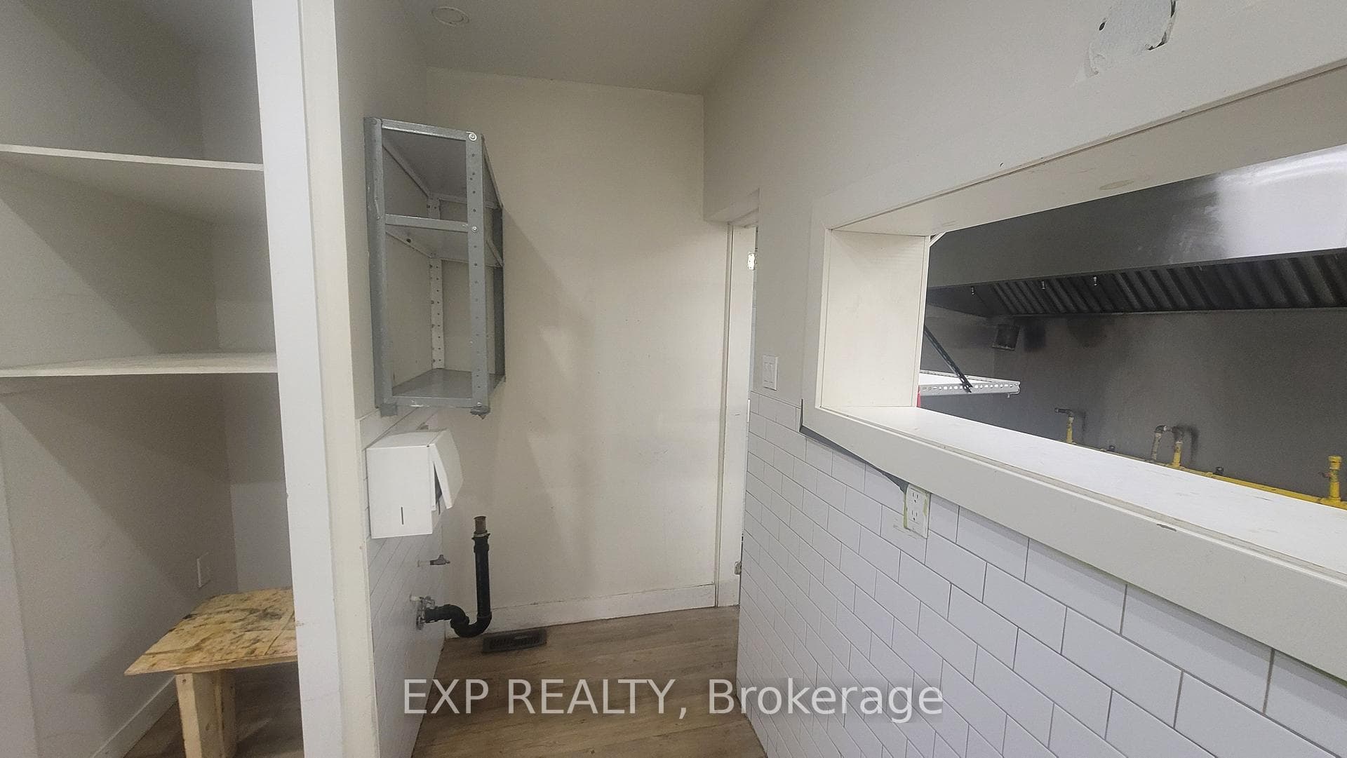 83 Holland Avenue photo 10