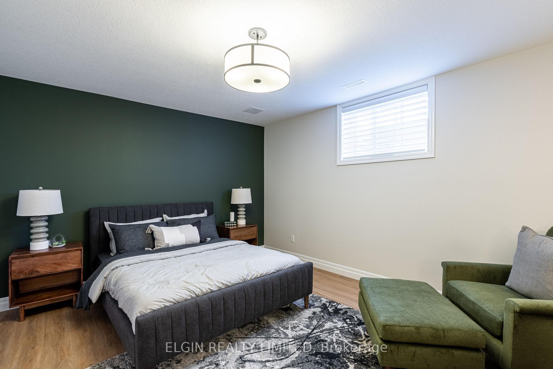 260 Renaissance Drive photo 41
