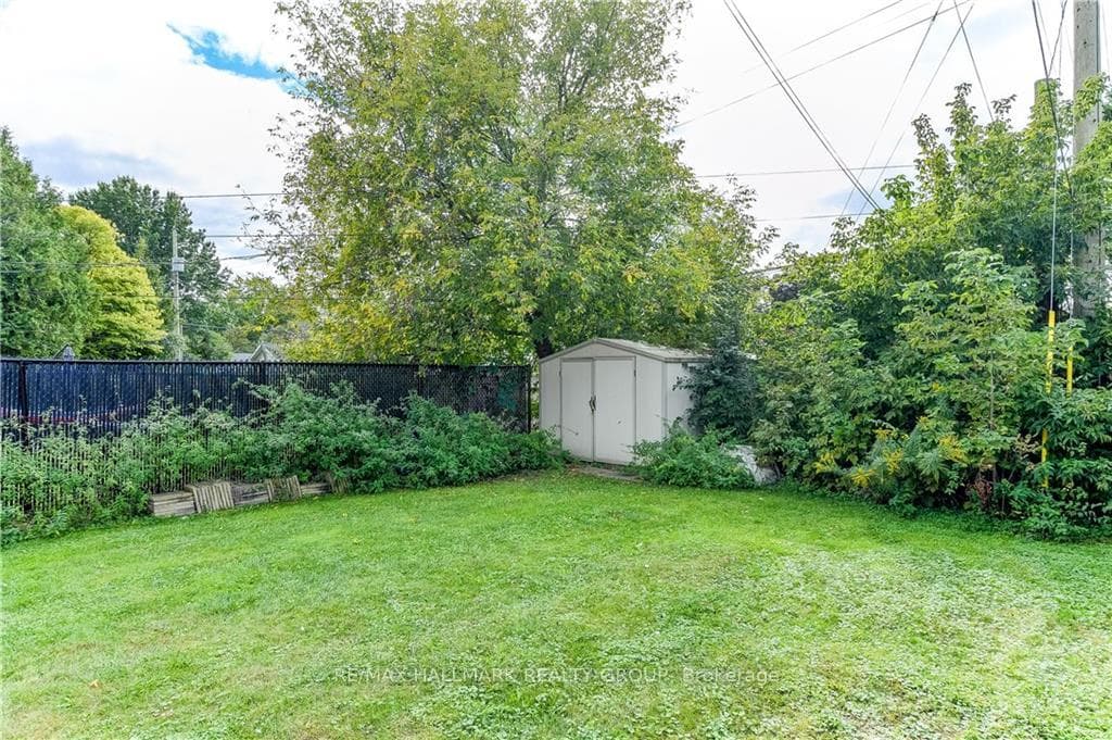 842 TROJAN Avenue Unit B photo 25